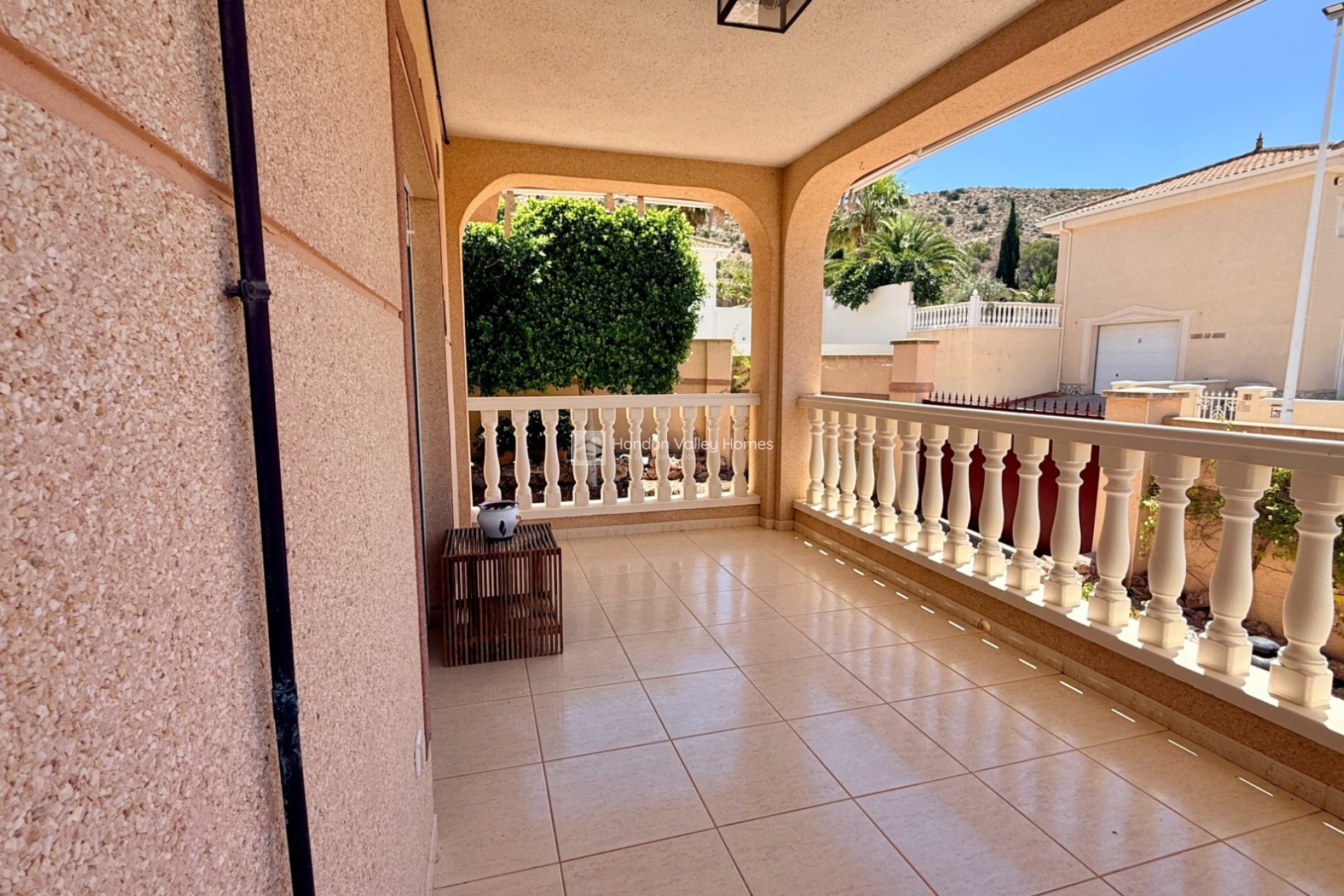 Herverkoop - Villa - Hondón de las Nieves