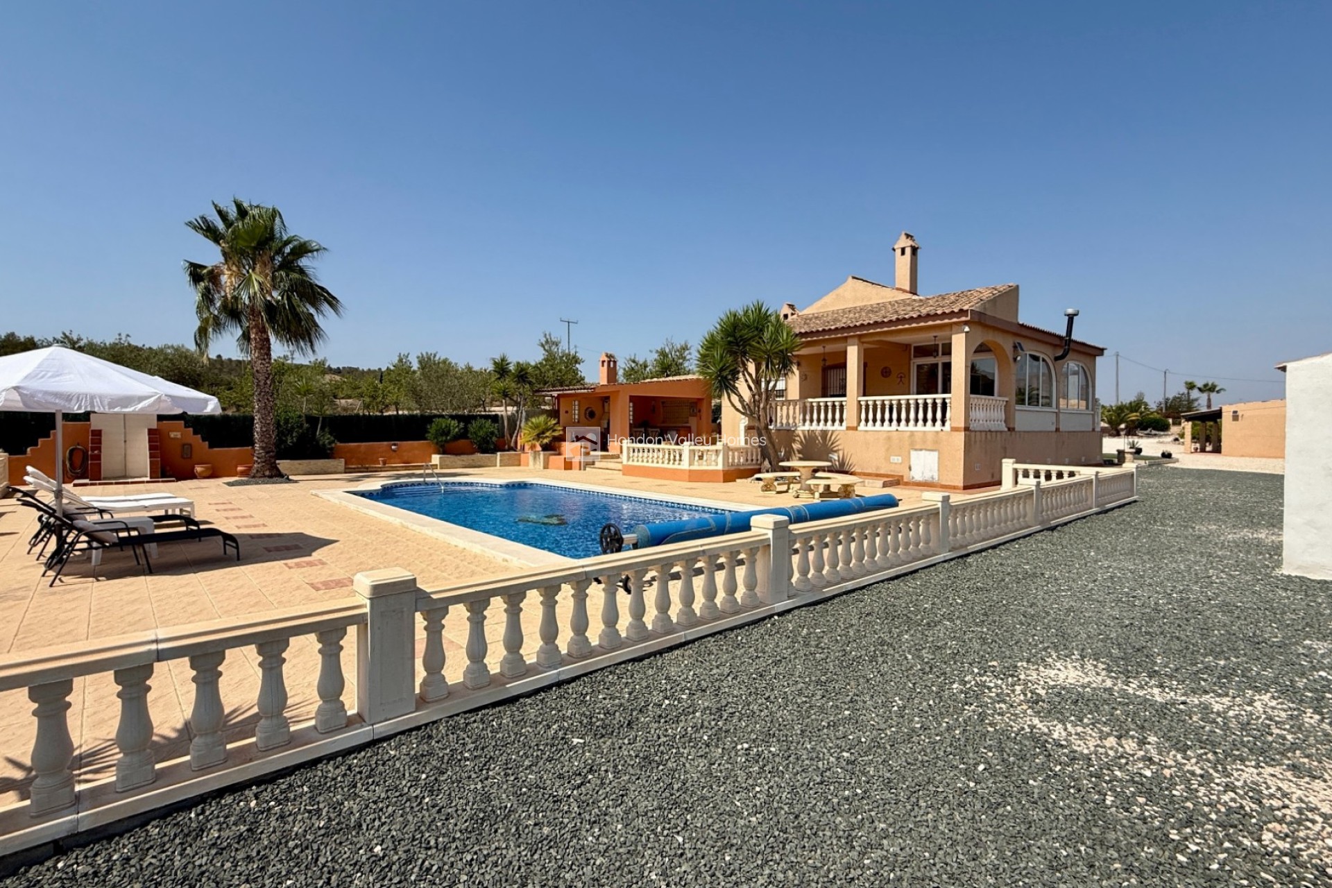 Herverkoop - Villa - Hondón de los Fráiles
