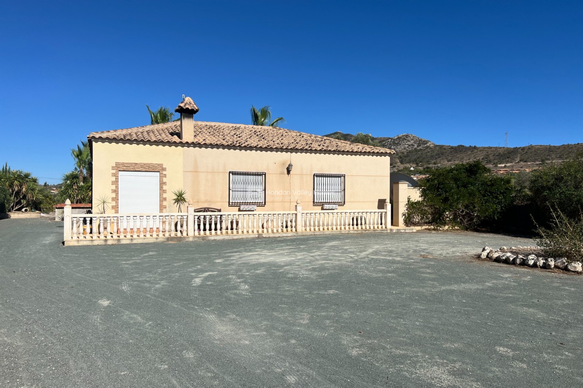 Herverkoop - Villa - Hondón de los Fráiles