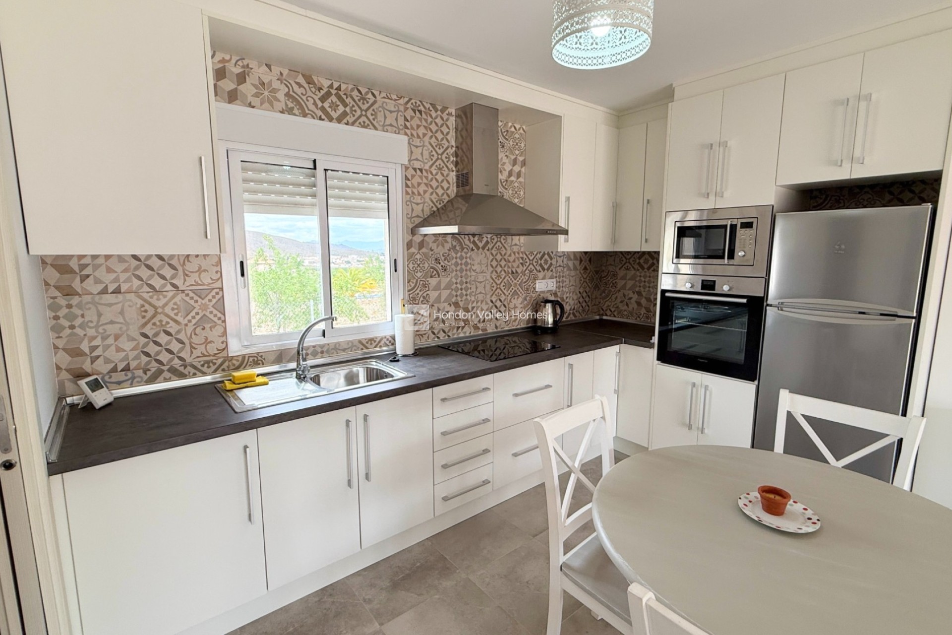 Herverkoop - Villa - Hondón de los Fráiles