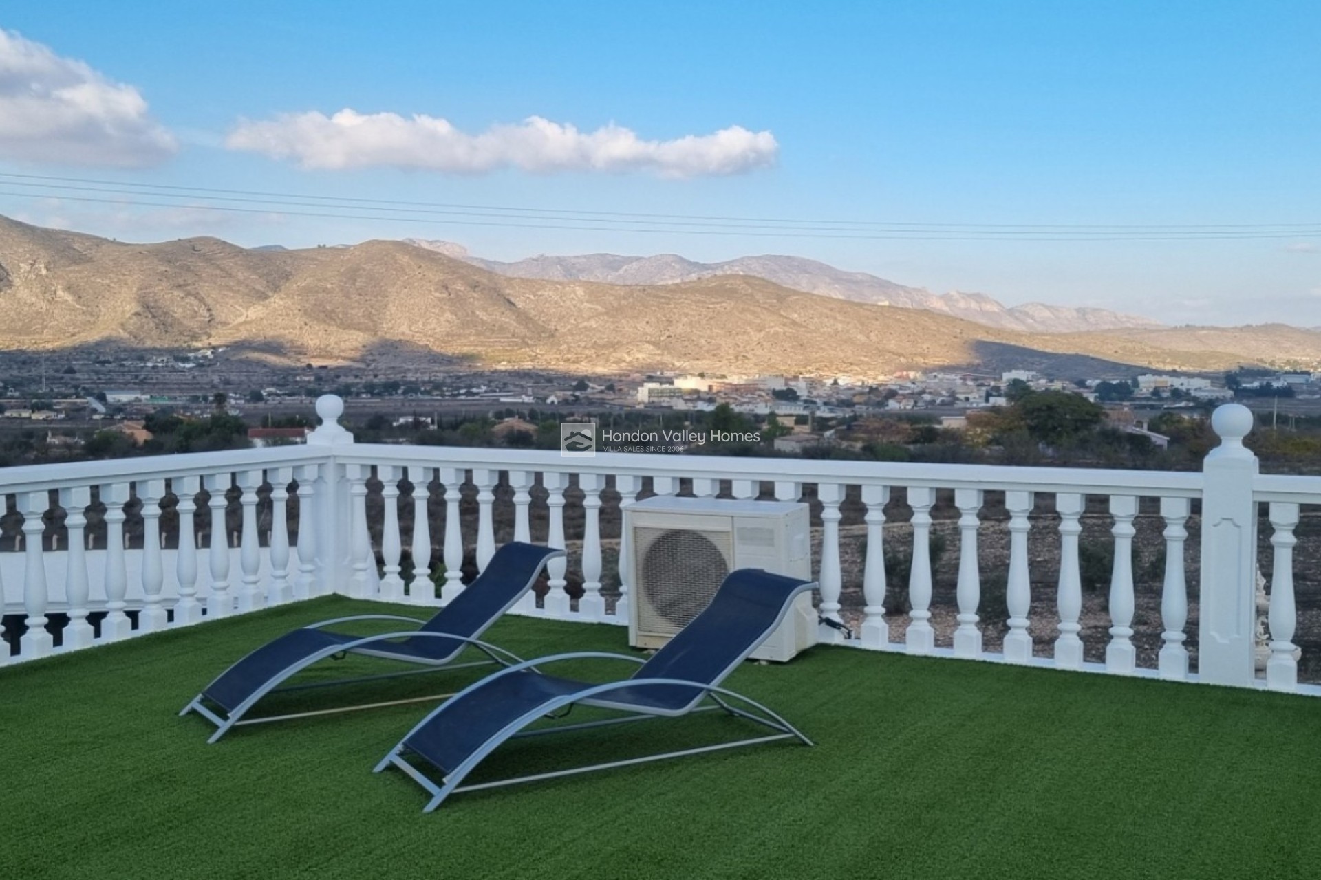 Herverkoop - Villa - Hondón de los Fráiles