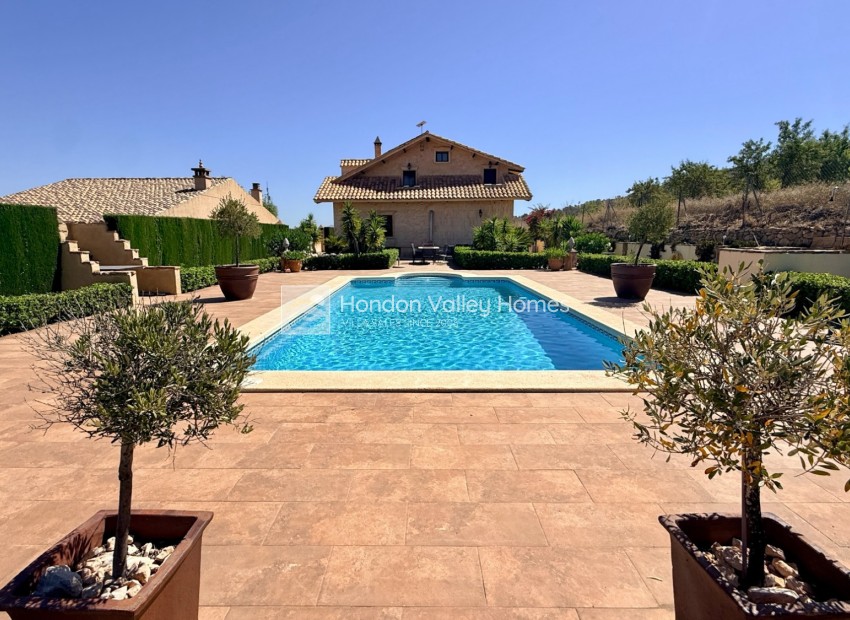 Herverkoop - Villa - Hondón de los Fráiles