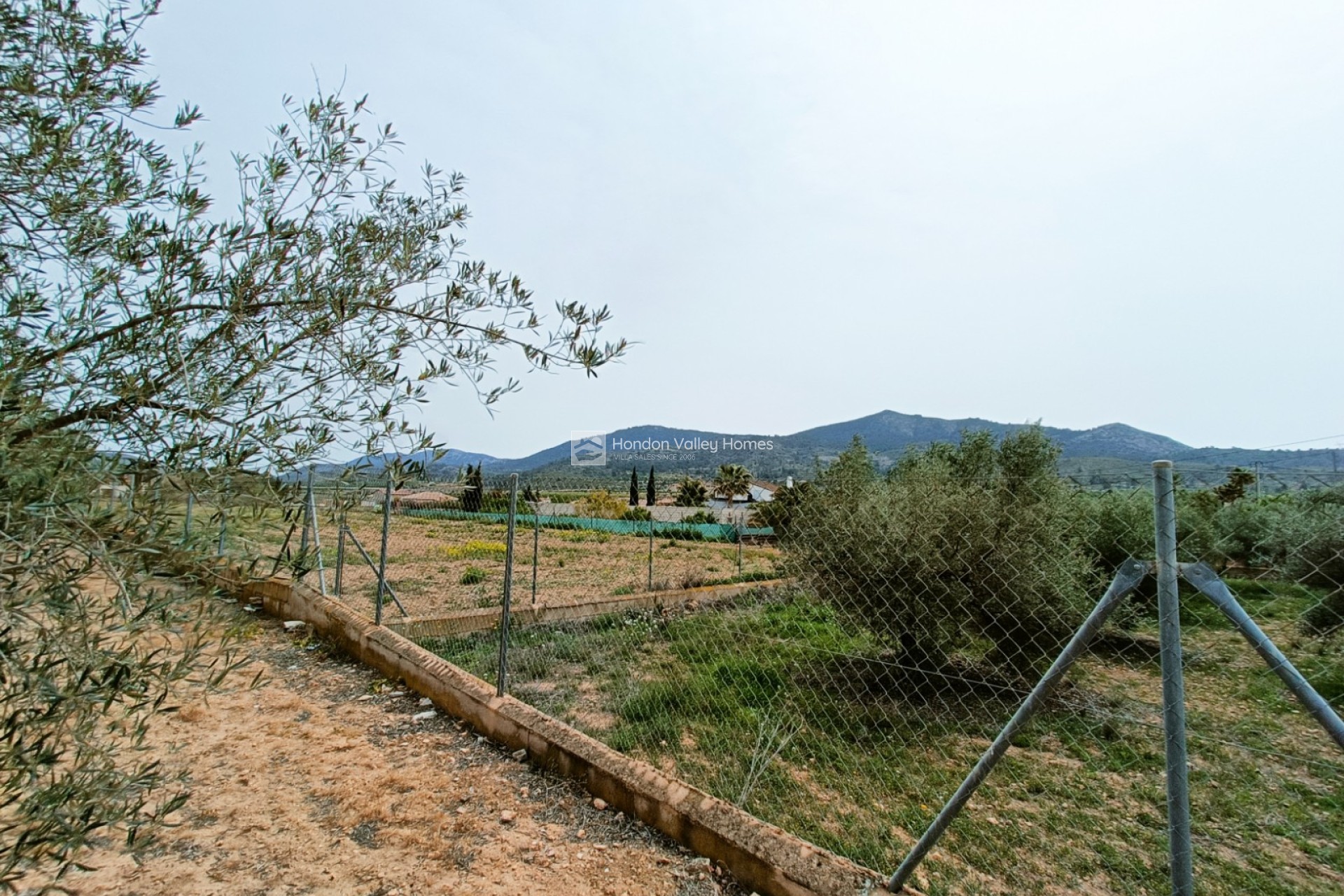 Herverkoop - Villa - Hondón de los Fráiles