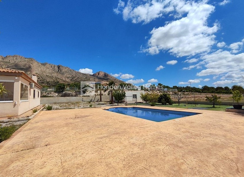 Herverkoop - Villa - Macisvenda