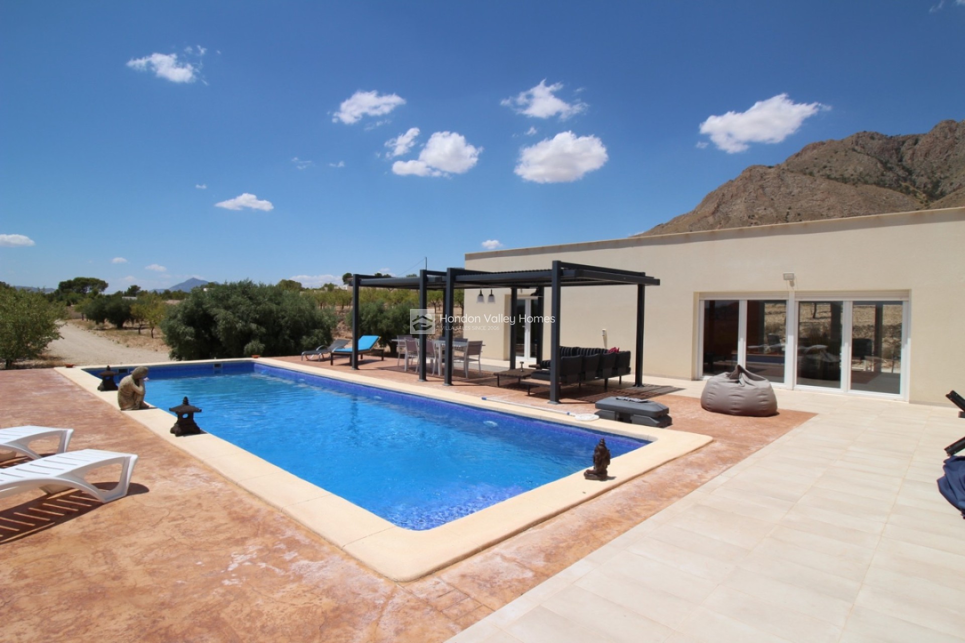 Herverkoop - Villa - Macisvenda