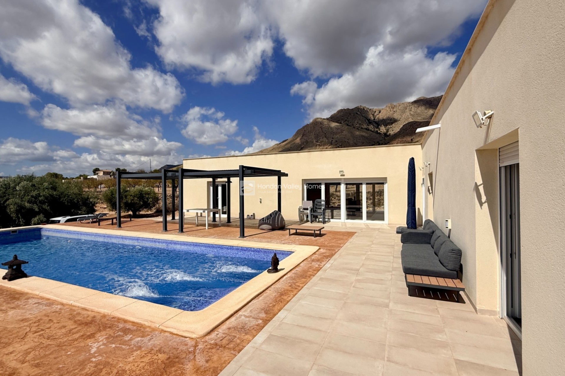 Herverkoop - Villa - Macisvenda