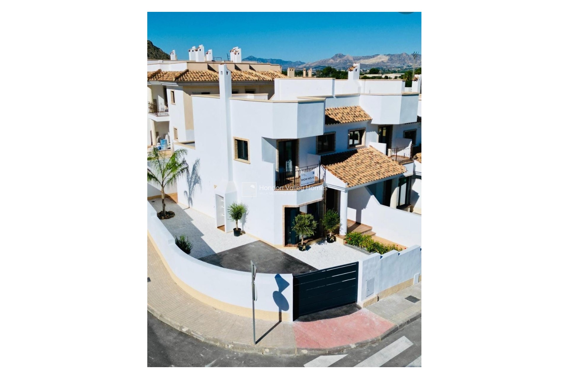 Neubau / In Entwicklung - Semi Detached Villa - Cox