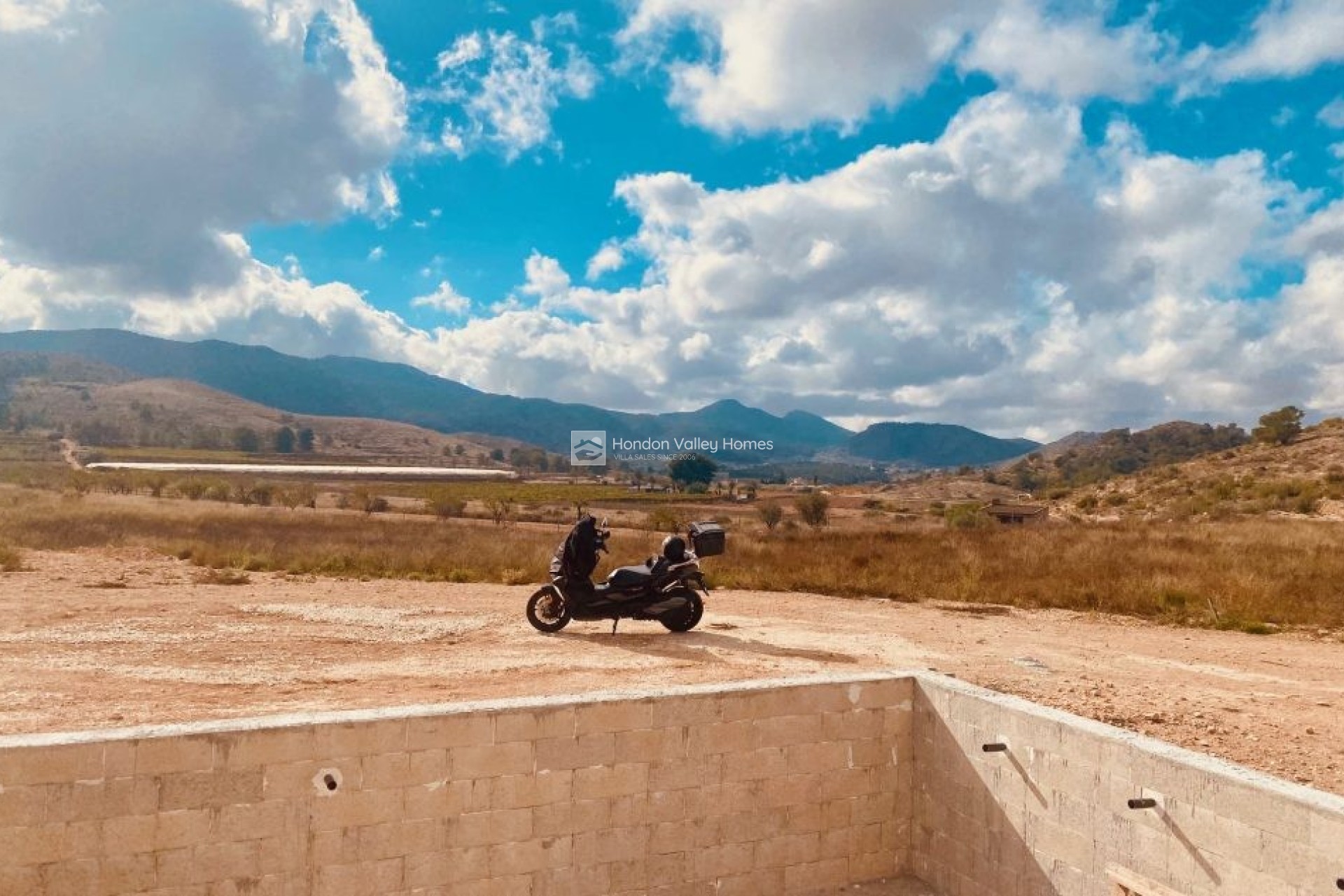 Neubau / In Entwicklung - Villa - Hondón de las Nieves