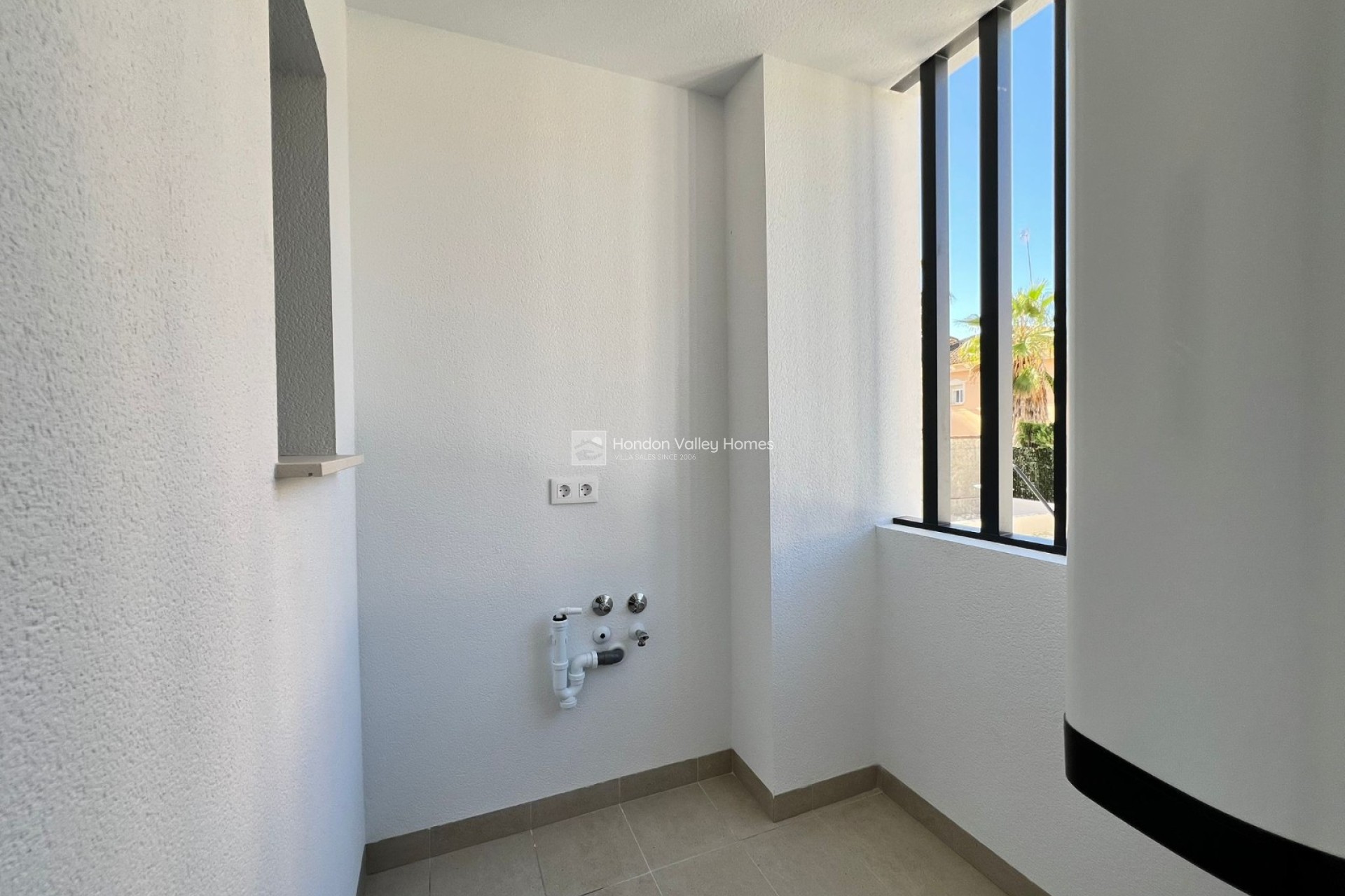 New Build / Off-Plan - Townhouse - Benferri