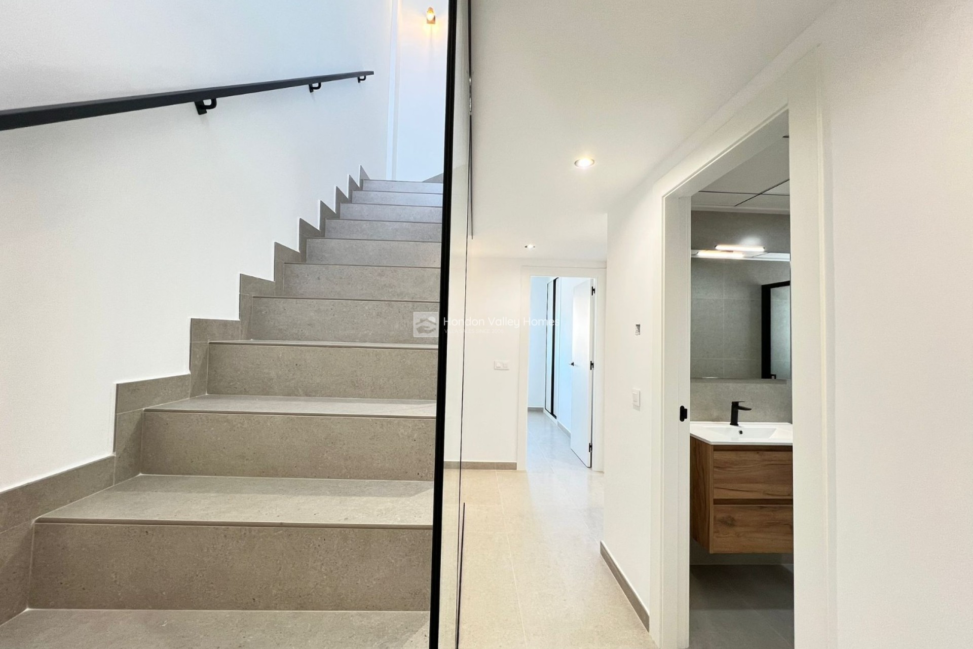 New Build / Off-Plan - Townhouse - Benferri