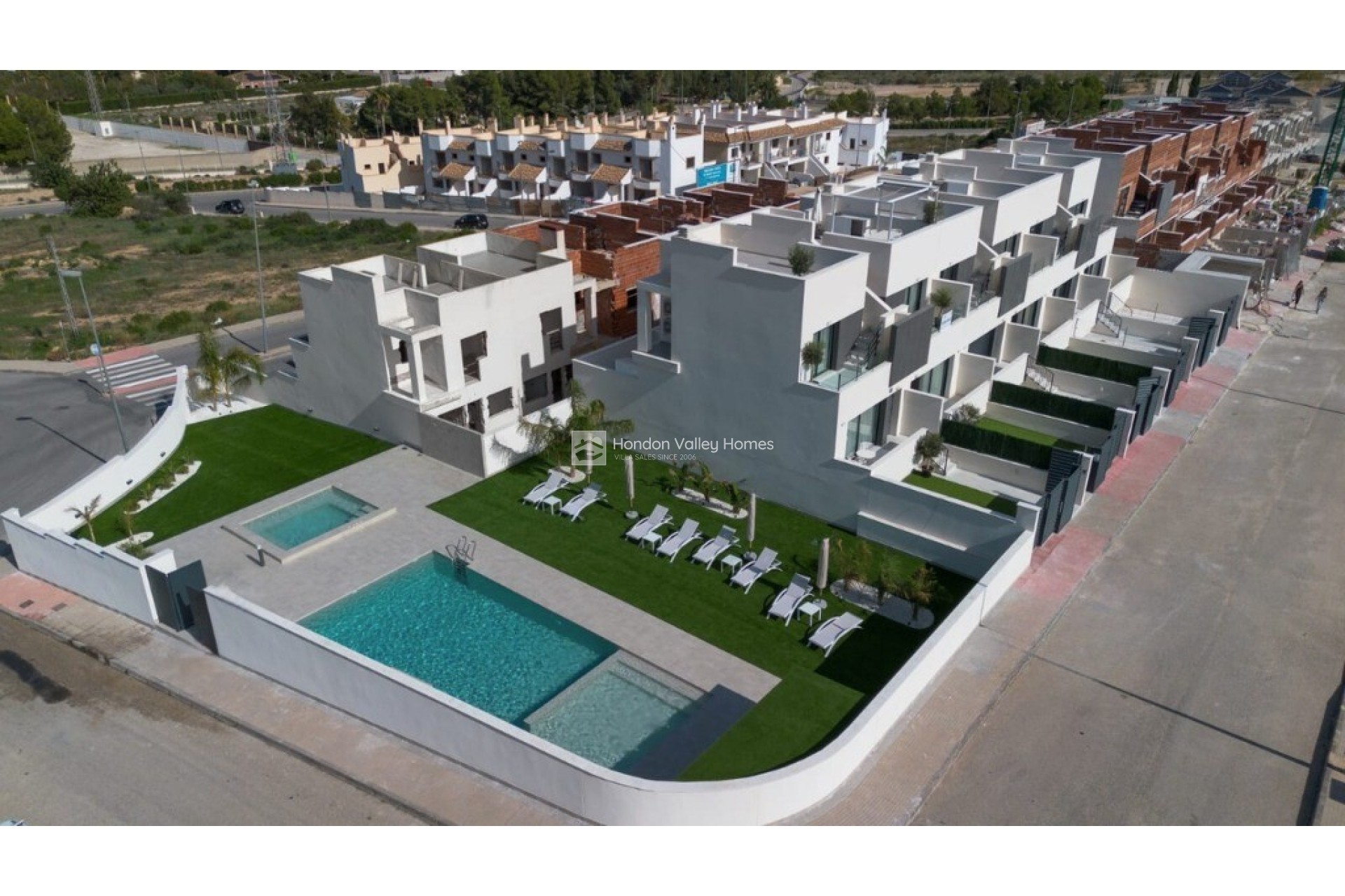 New Build / Off-Plan - Townhouses - Cox