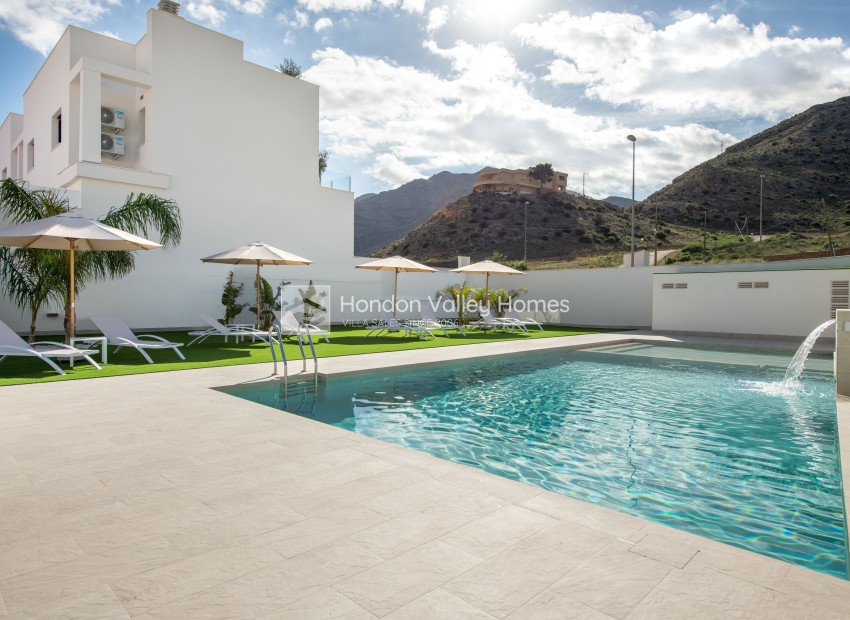 Obra Nueva / En Proyecto - Townhouses - Cox