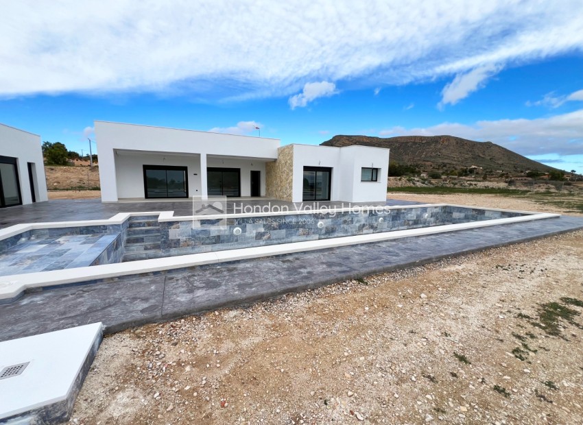 Obra Nueva / En Proyecto - Villa - Aspe