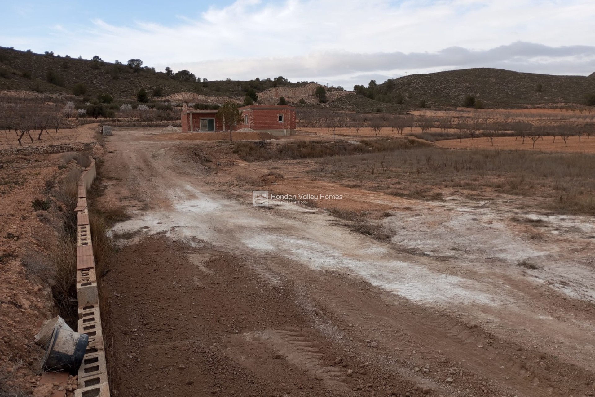 Obra Nueva / En Proyecto - Villa - Canada de la Lena