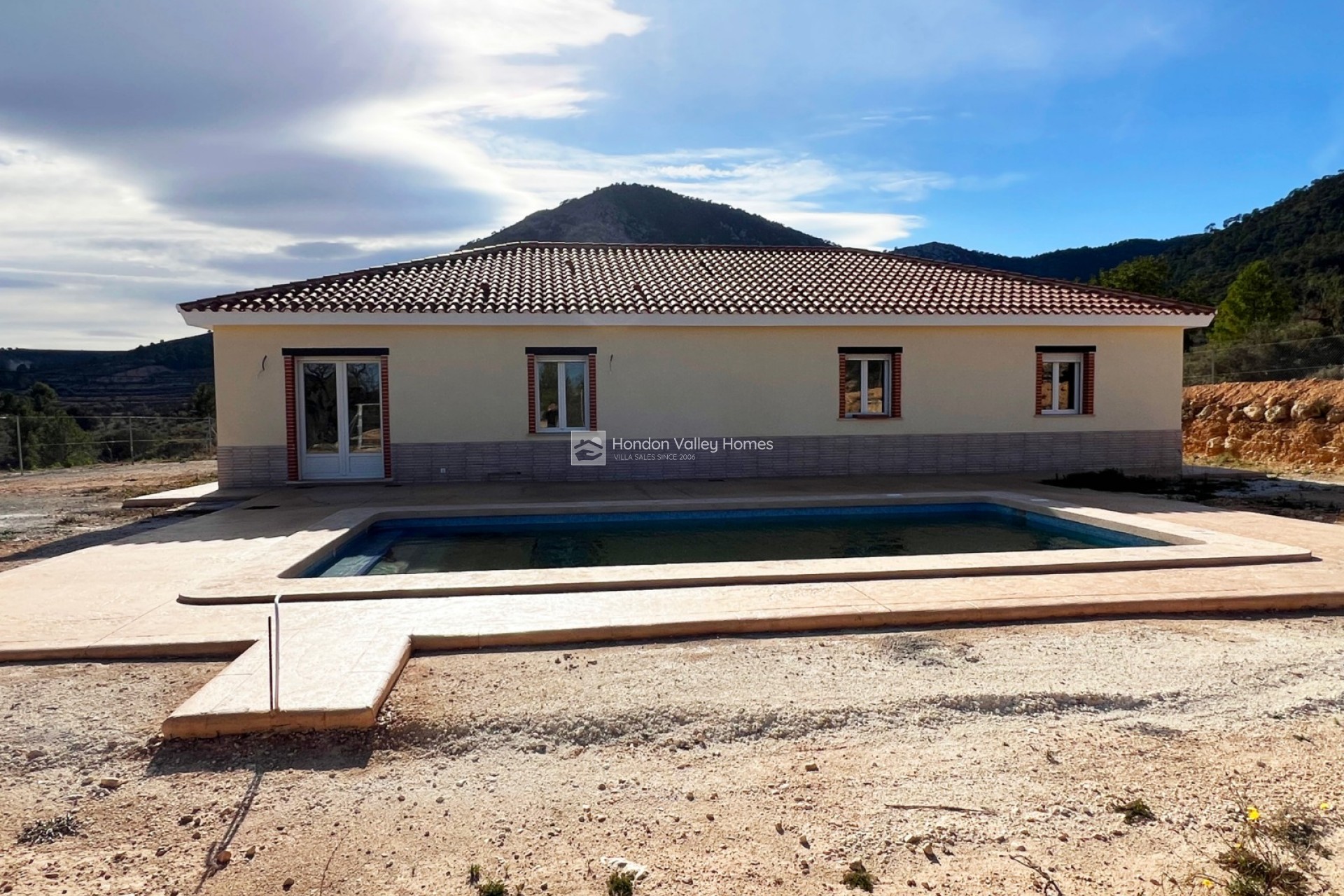 Obra Nueva / En Proyecto - Villa - Monovar