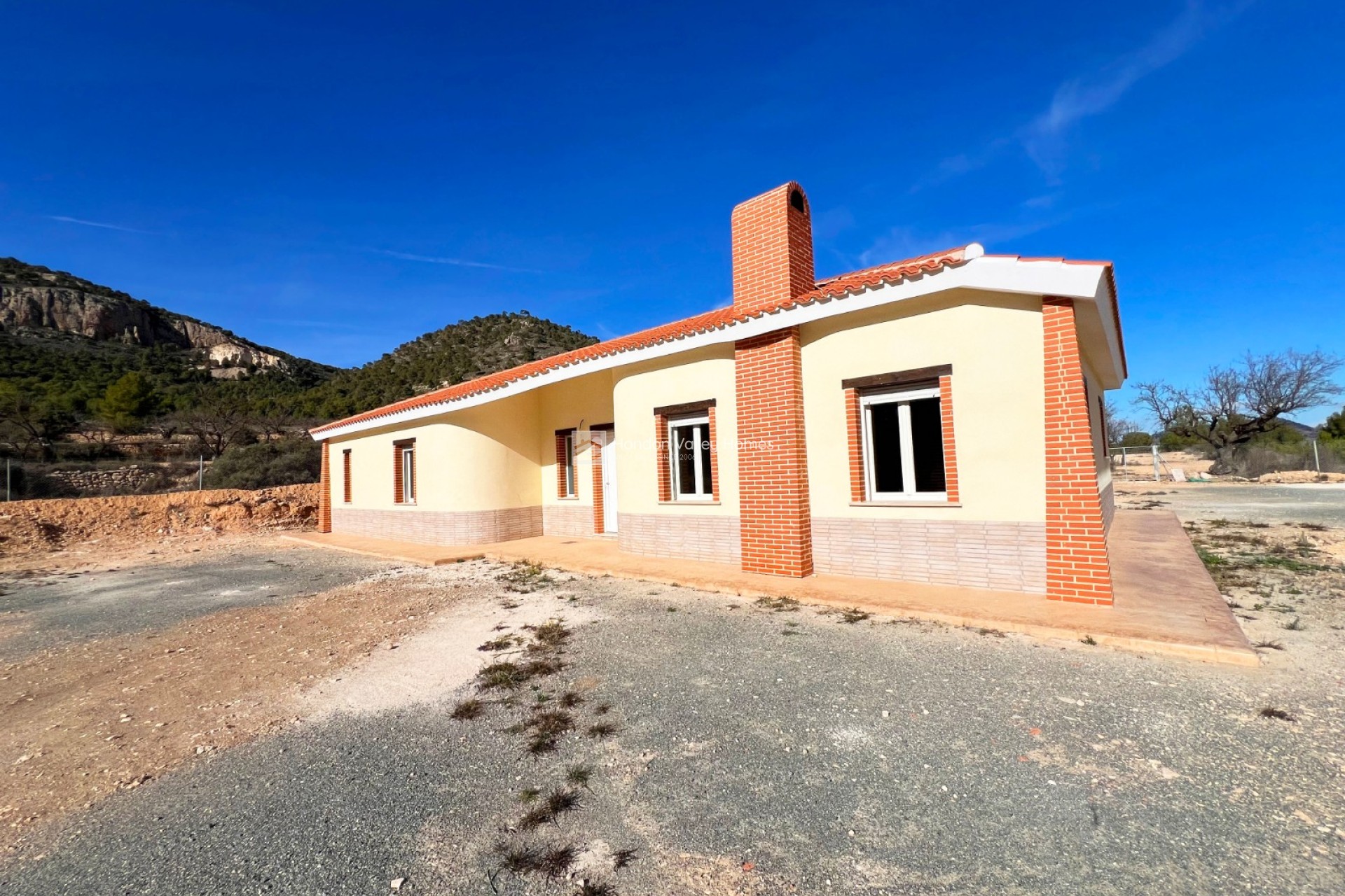 Obra Nueva / En Proyecto - Villa - Monovar