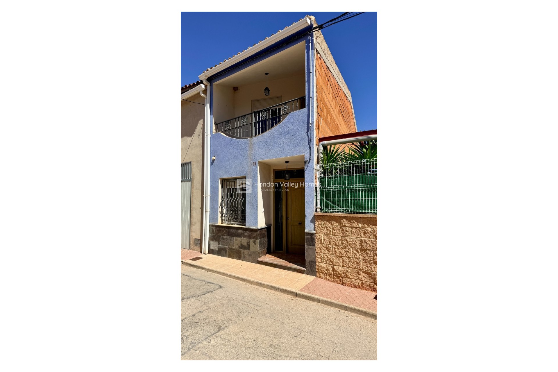 Resale - 2. Town house - El Canton