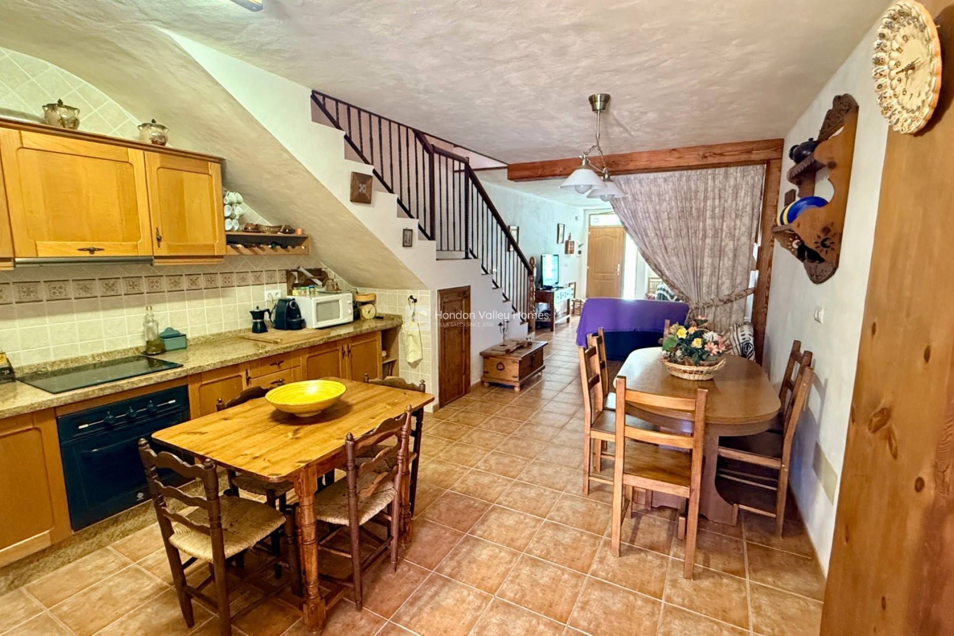 Resale - 2. Town house - El Canton
