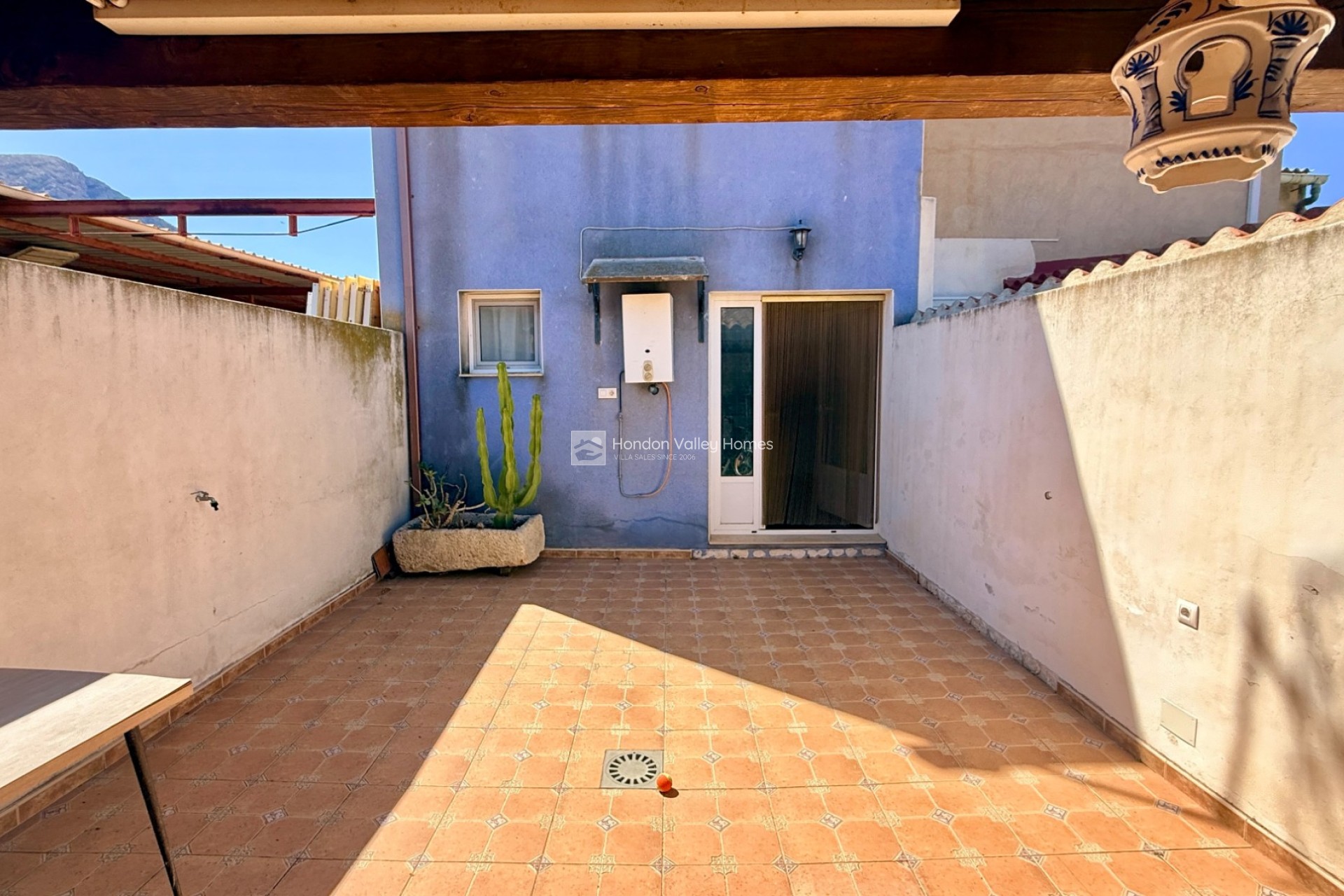 Resale - 2. Town house - El Canton