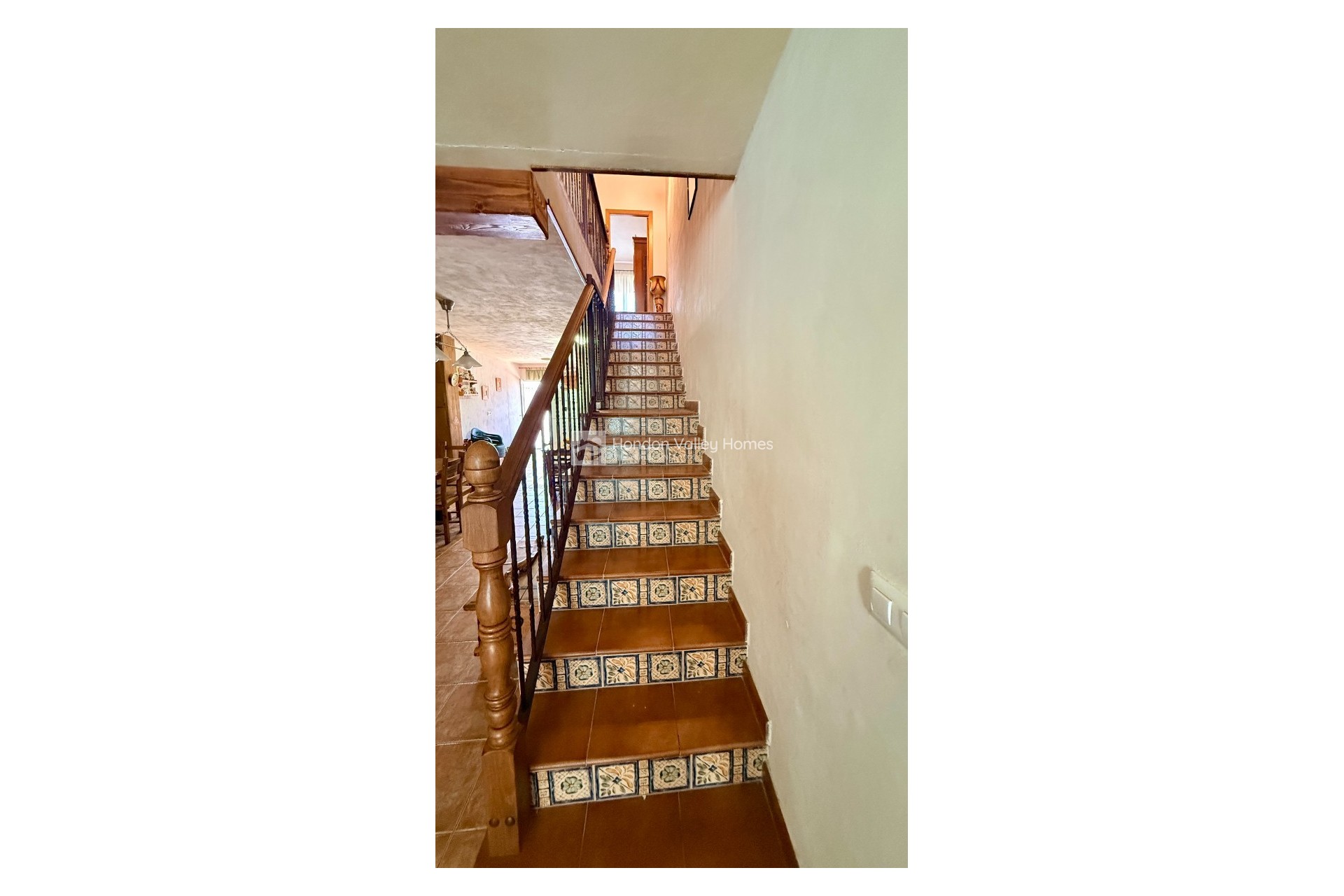 Resale - 2. Town house - El Canton