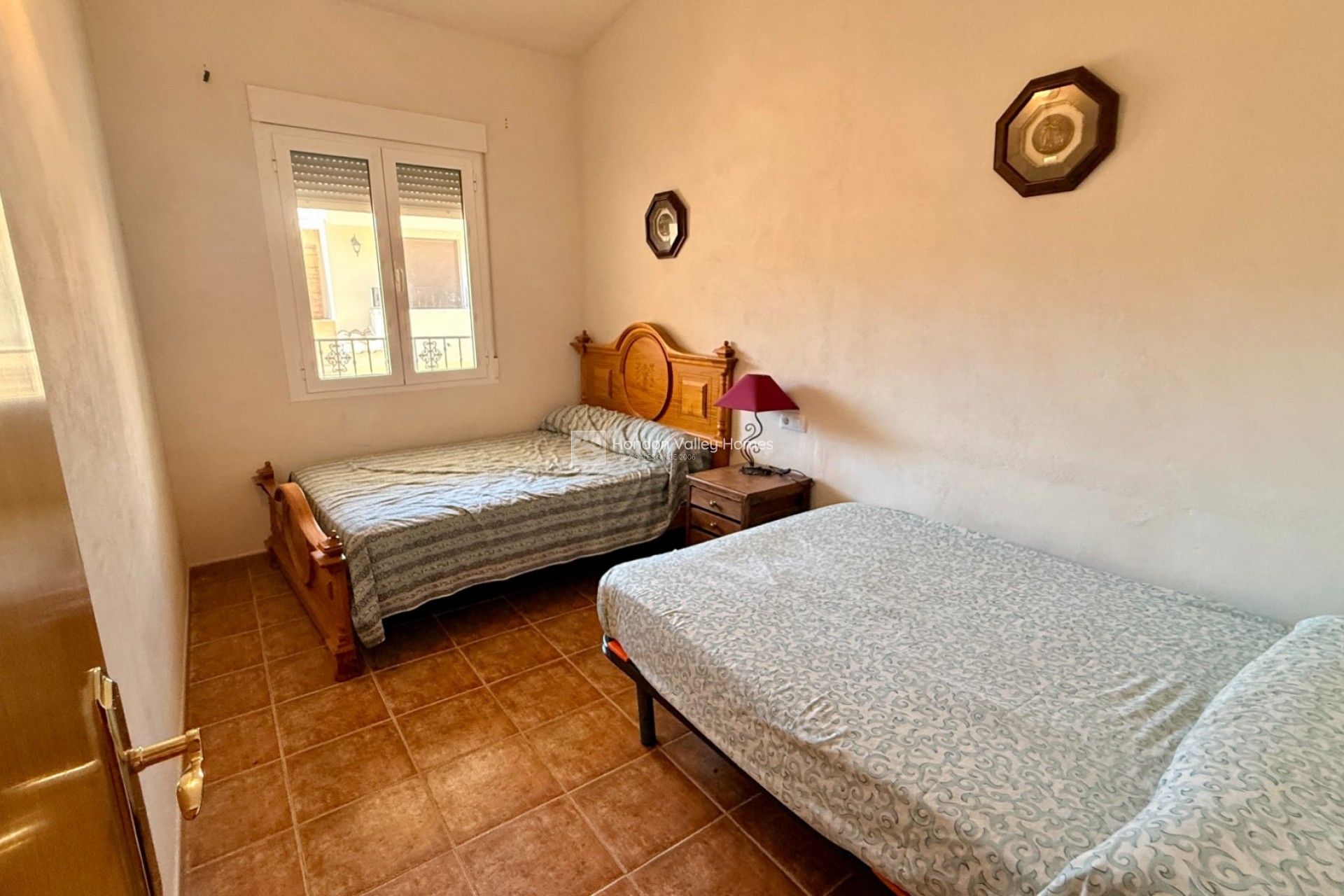 Resale - 2. Town house - El Canton