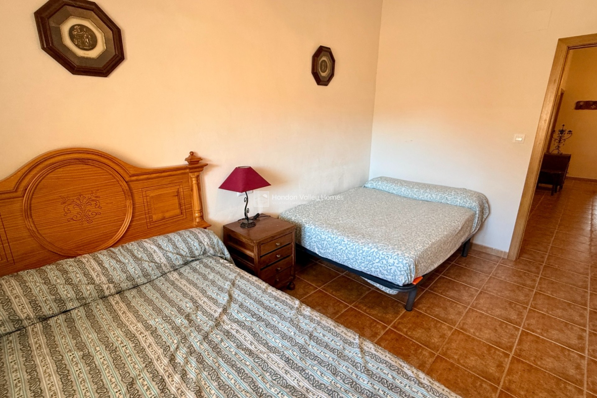 Resale - 2. Town house - El Canton