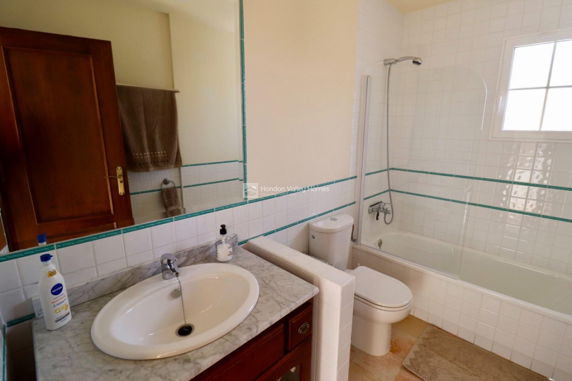 Resale - 4. House - Detached Villa - Fortuna