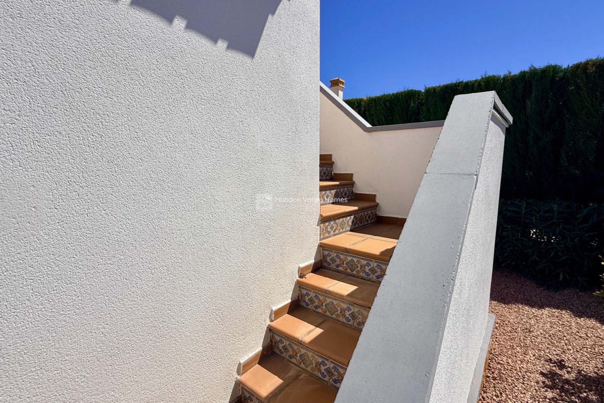 Resale - 4. House - Detached Villa - Hondón de las Nieves