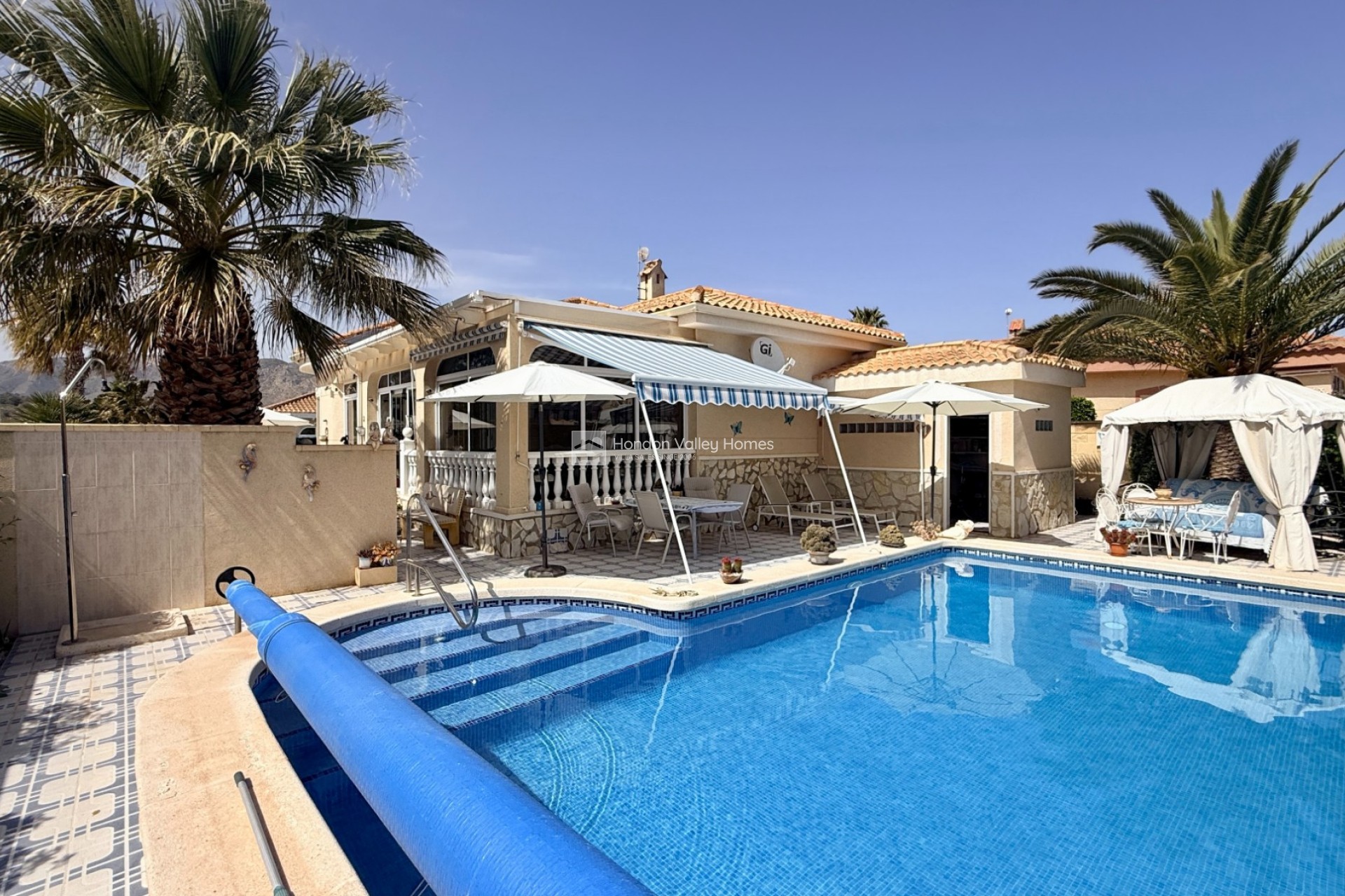 Resale - 4. House - Detached Villa - Hondón de las Nieves