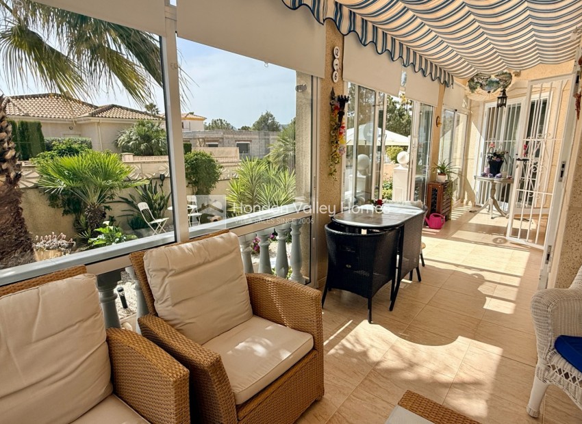 Resale - 4. House - Detached Villa - Hondón de las Nieves