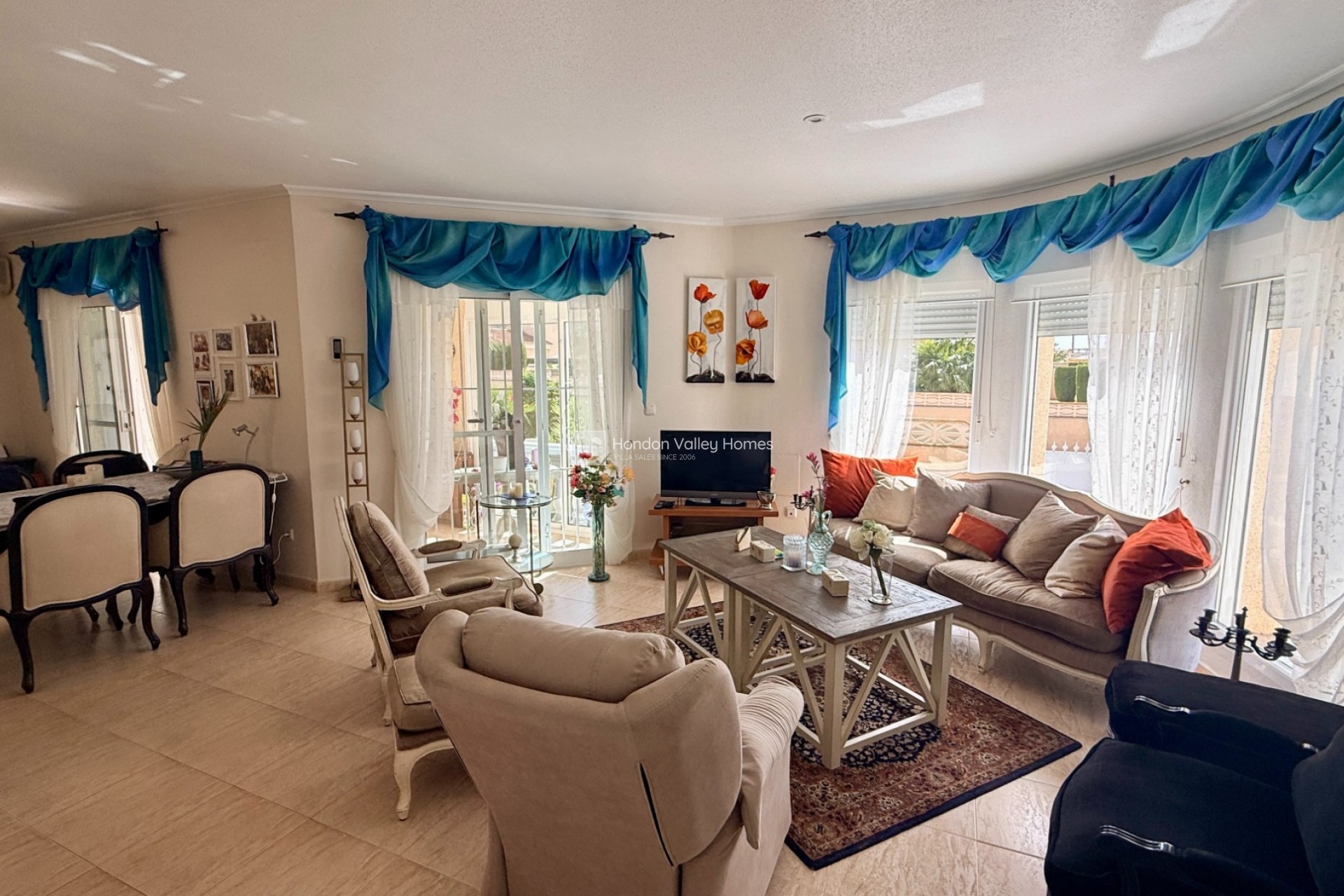 Resale - 4. House - Detached Villa - Hondón de las Nieves