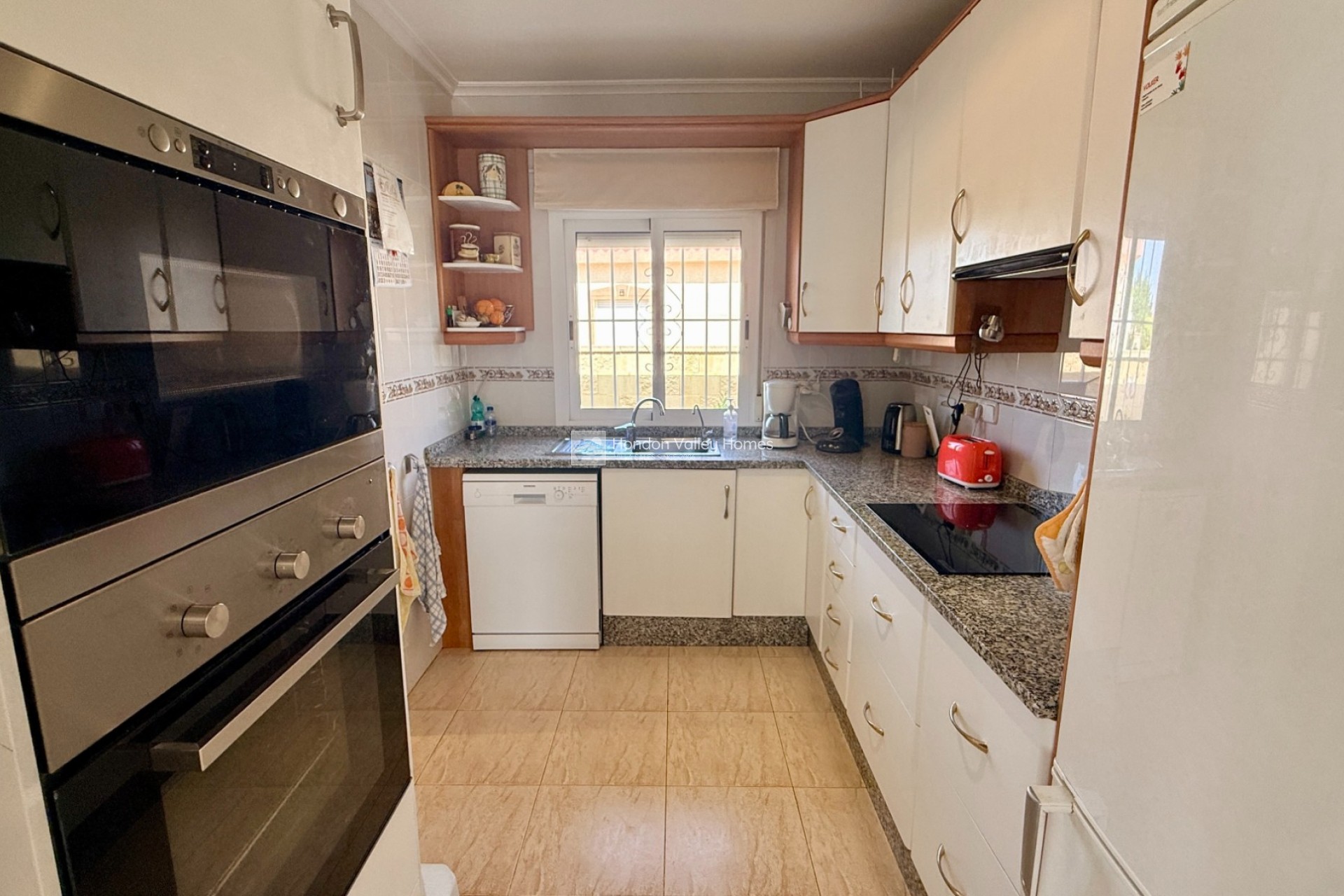 Resale - 4. House - Detached Villa - Hondón de las Nieves