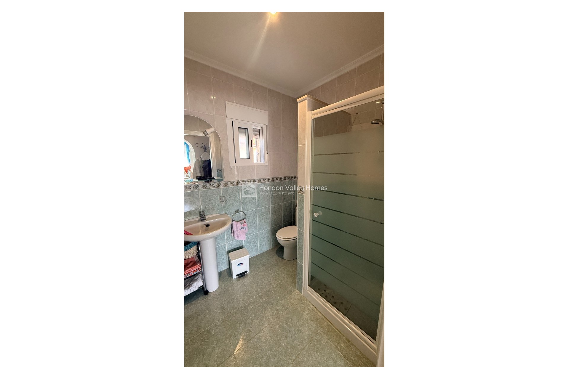 Resale - 4. House - Detached Villa - Hondón de las Nieves