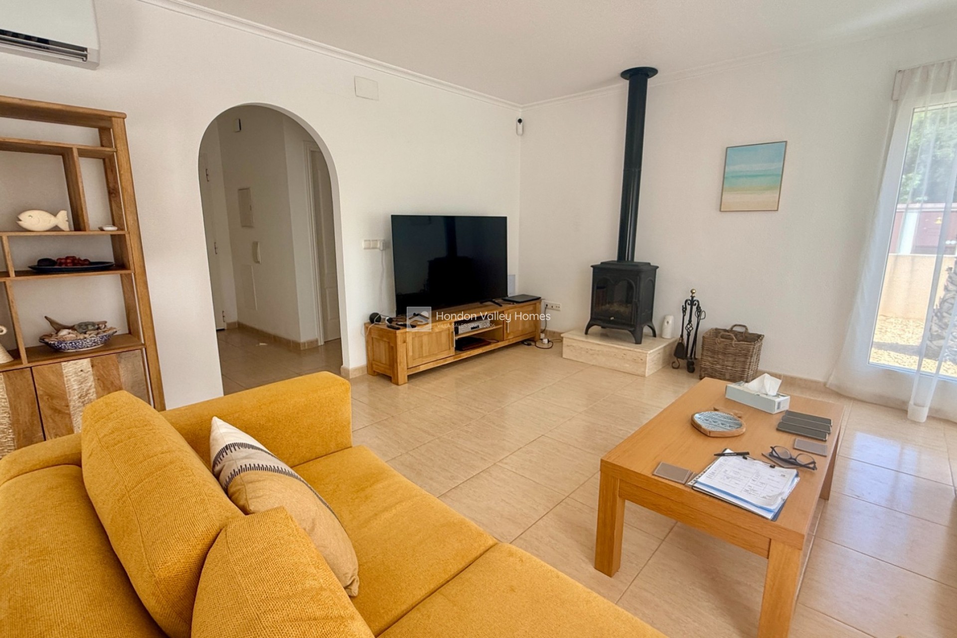 Resale - 4. House - Detached Villa - Hondón de las Nieves