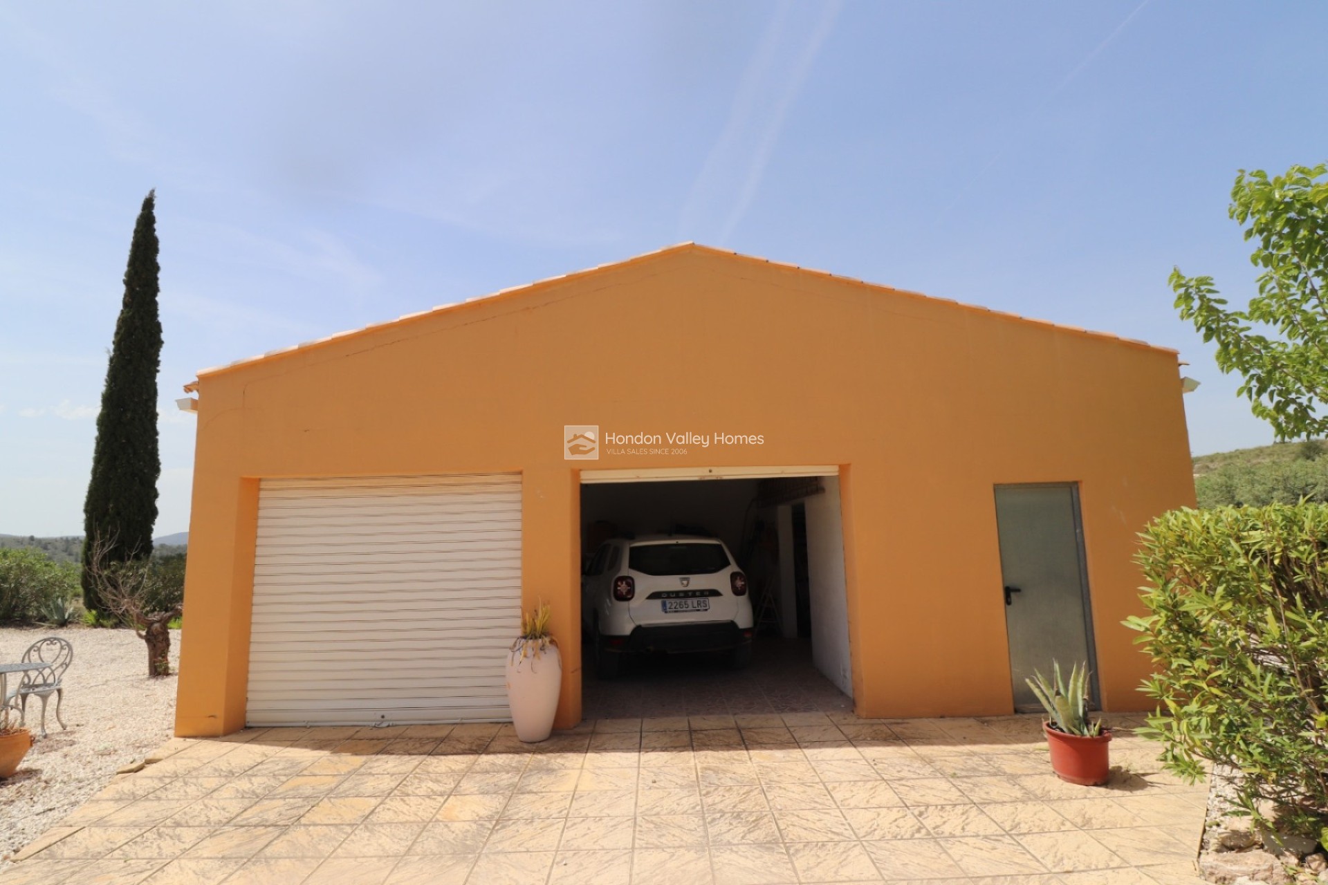 Resale - 5. Finca / Country Property - Hondón de las Nieves