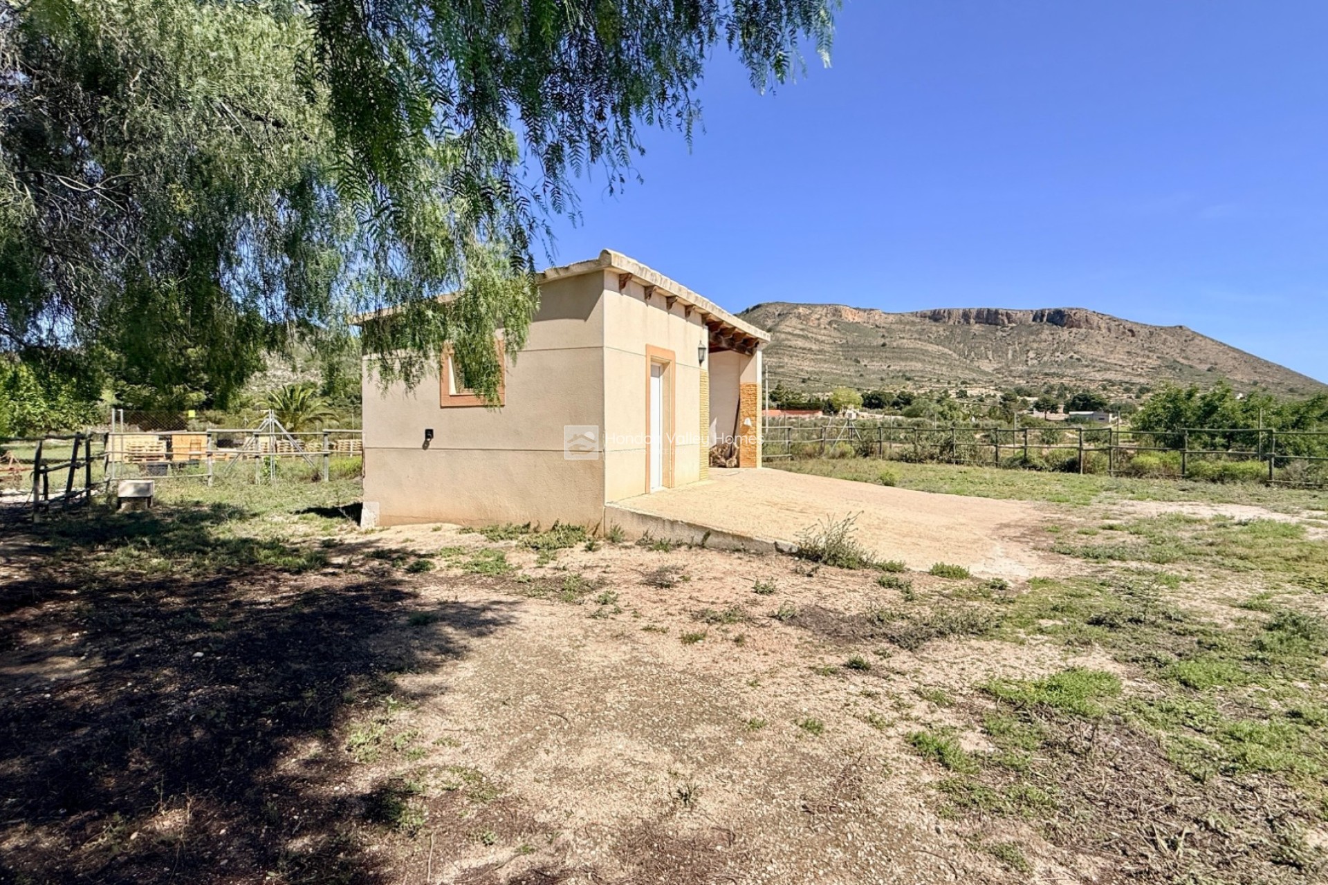 Resale - 5. Finca / Country Property - La Romana