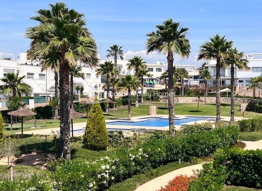 Resale - A. Apartment / flat - Entre Naranjos Vistabella Golf