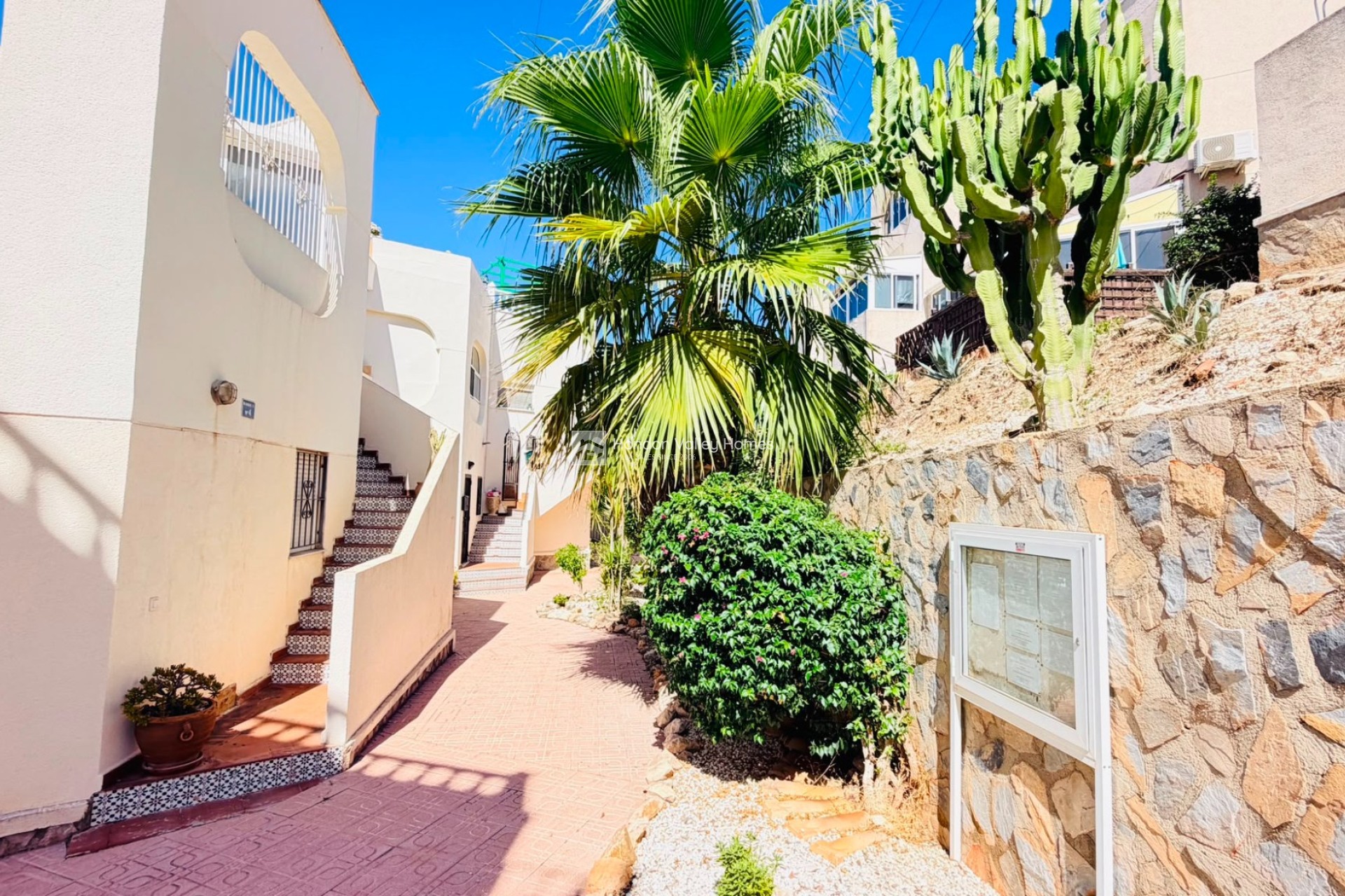 Resale - Apartment / flat - San Miguel de Salinas