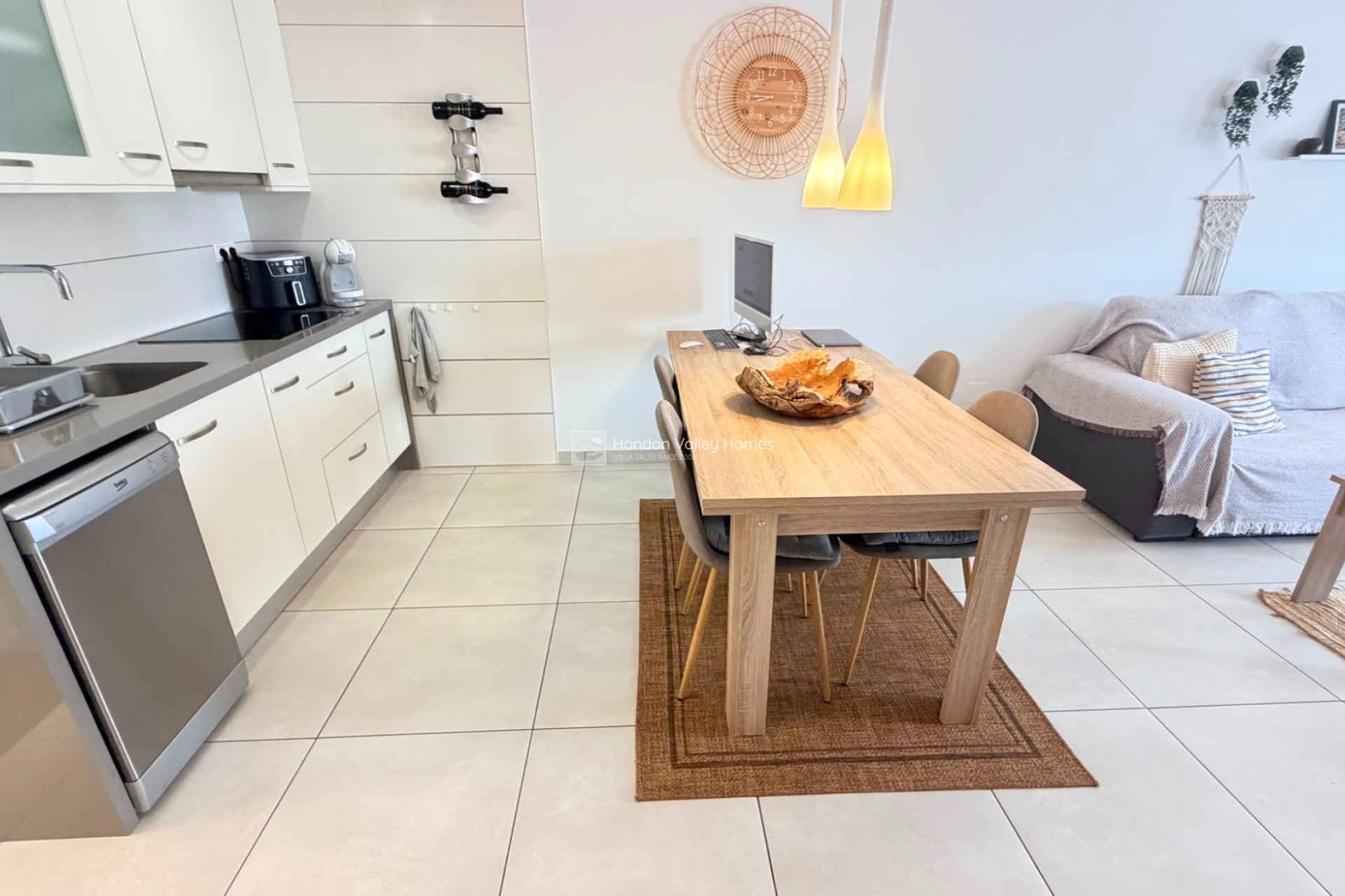 Resale - Apartment / flat - Torrevieja - Aguas Nuevas