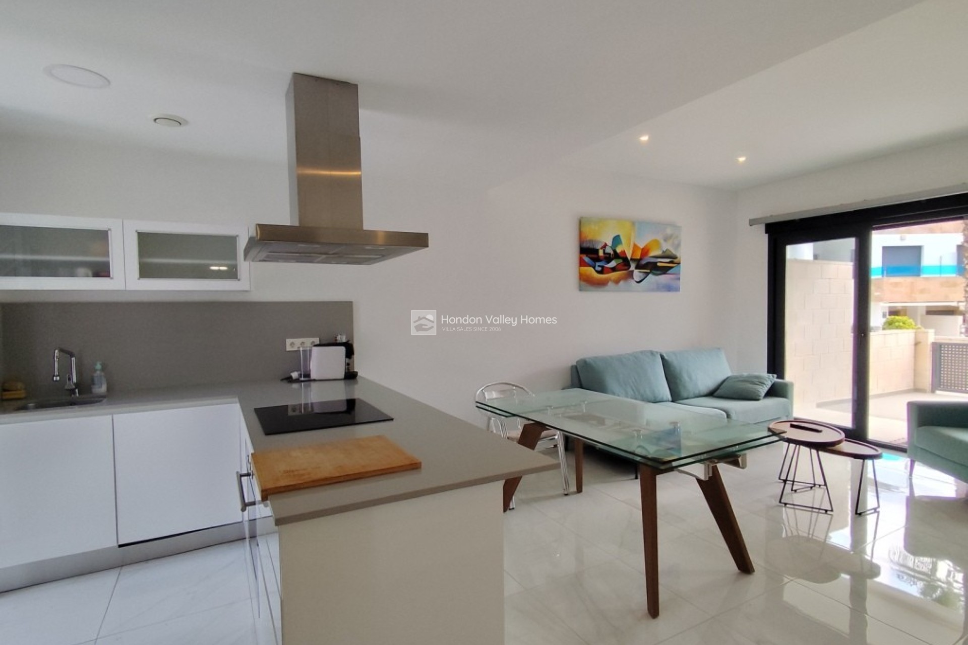 Resale - Apartment - Unknown