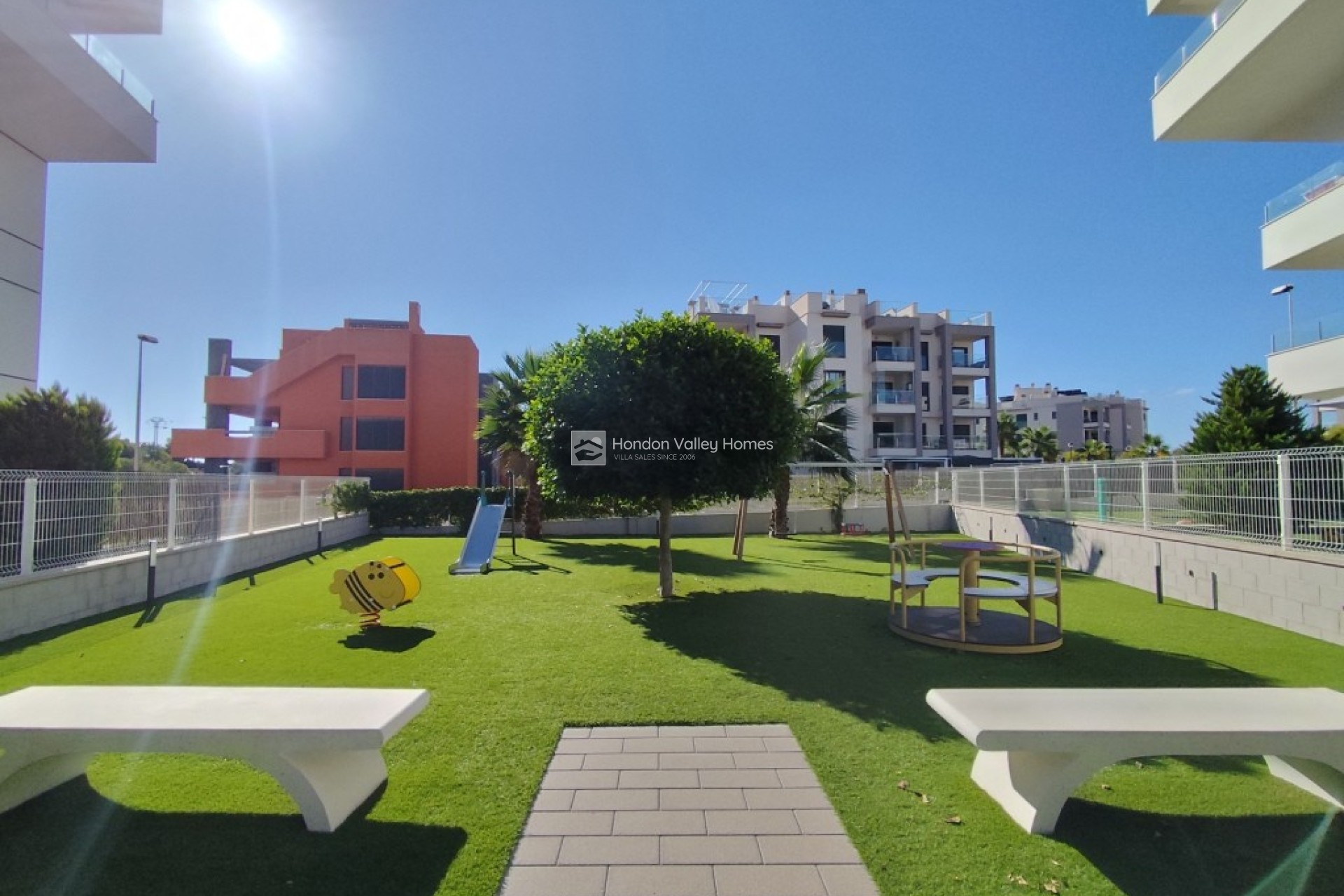 Resale - Apartment - Unknown