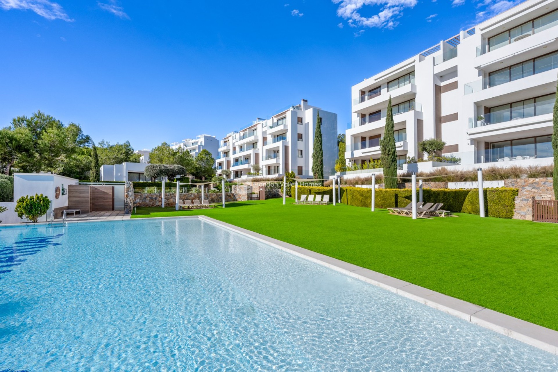 Resale - Apartments - Las Colinas Golf