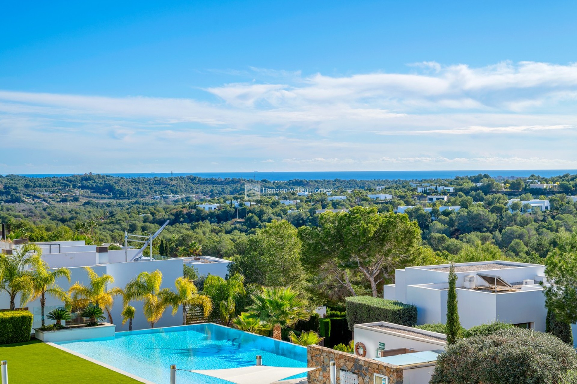 Resale - Apartments - Las Colinas Golf