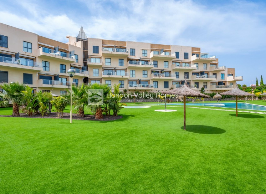 Resale - Apartments - Orihuela Costa - La Zenia