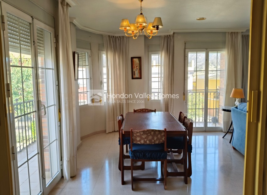 Resale - Casa - La Romana