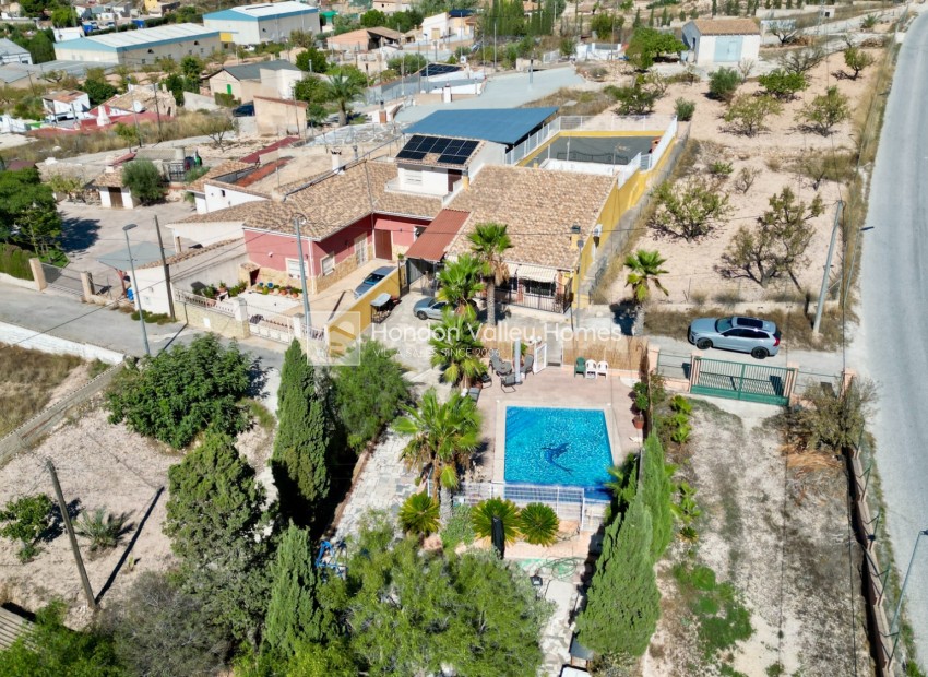 Resale - Cave home - Algueña