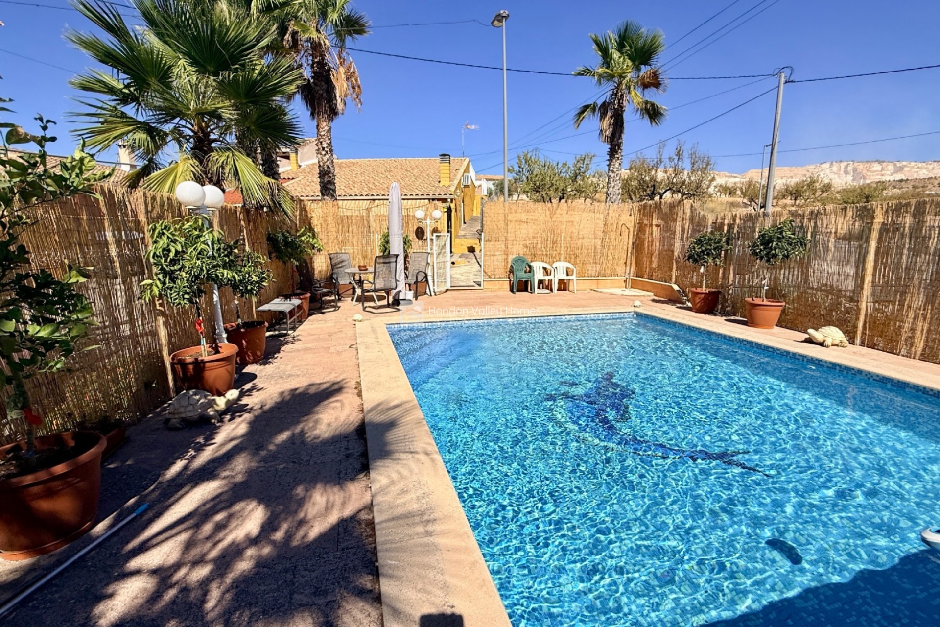 Resale - Cave home - Algueña