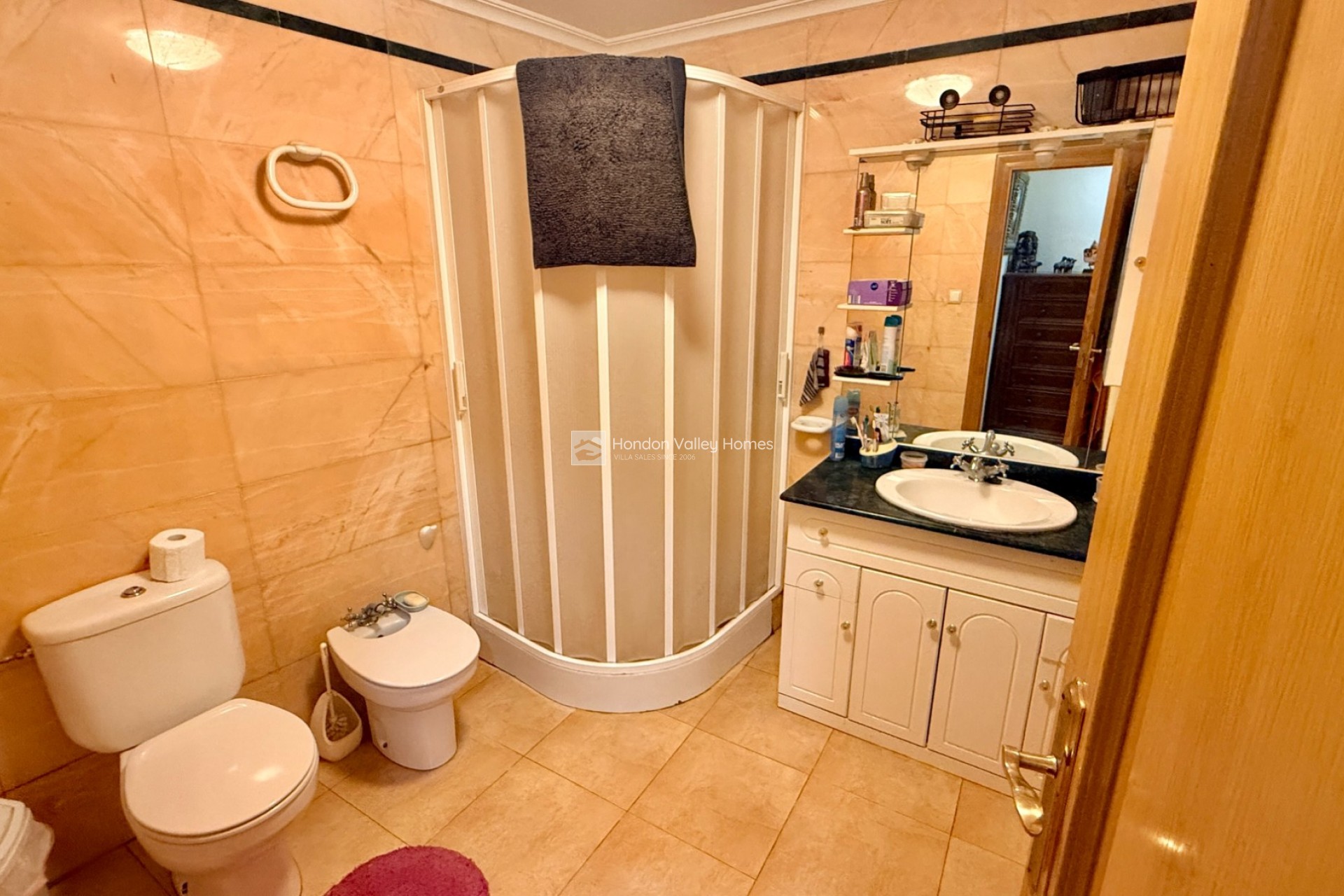 Resale - Cave home - Algueña
