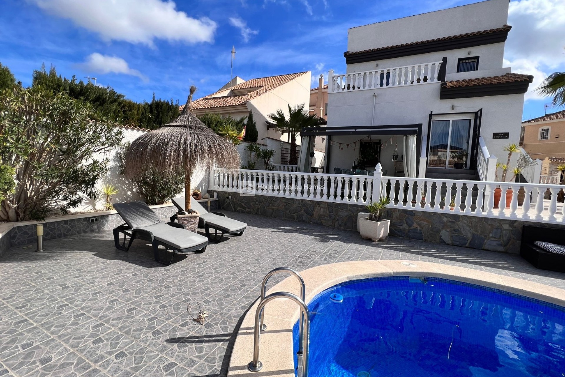 Resale - Detached Villa - Benijofar