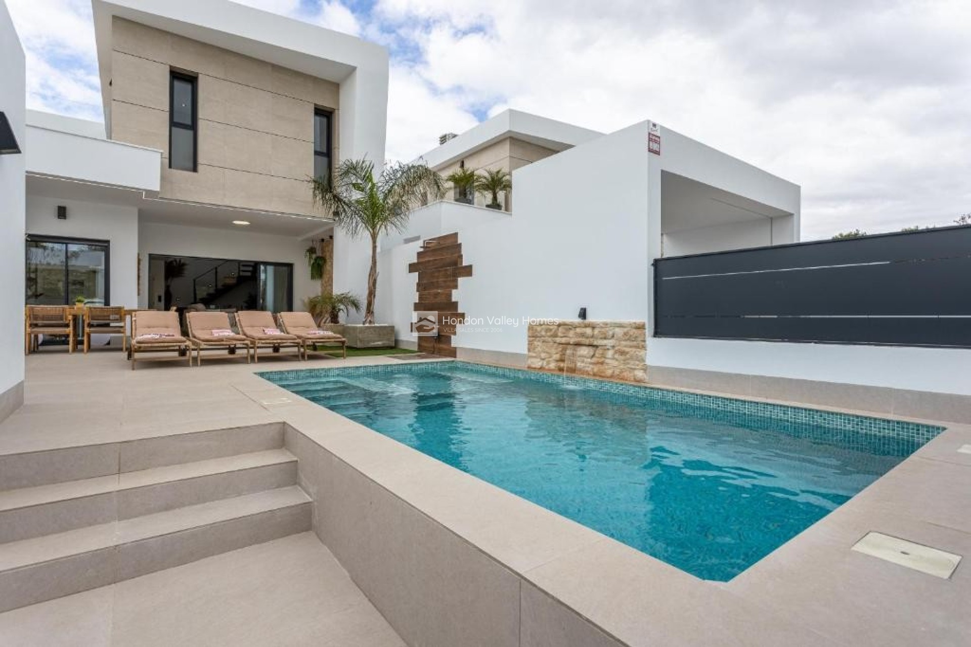 Resale - Detached Villa - Dolores